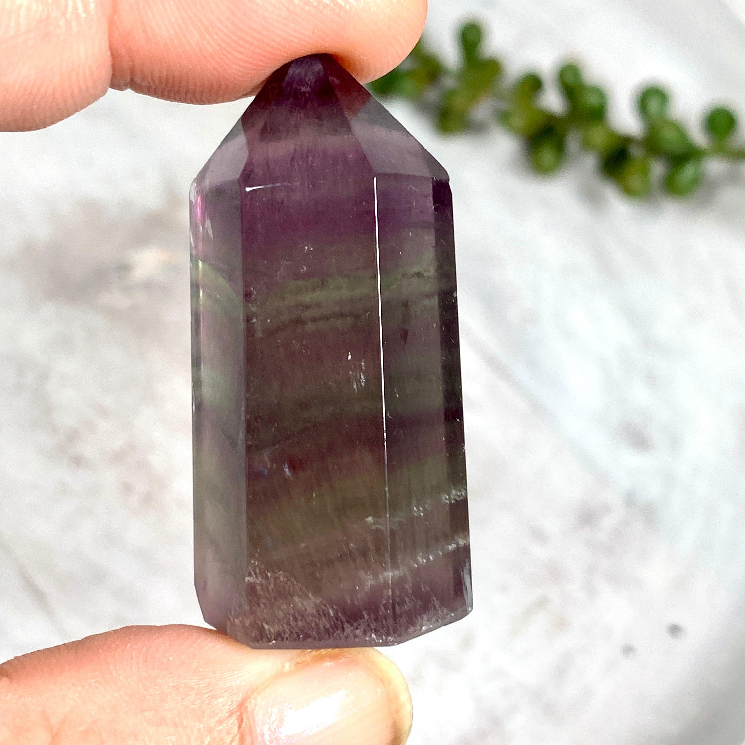 Magenta Fluorite Generator MFG 18 - High-Quality Energy Crystal for Meditation, Healing & Home Decor
