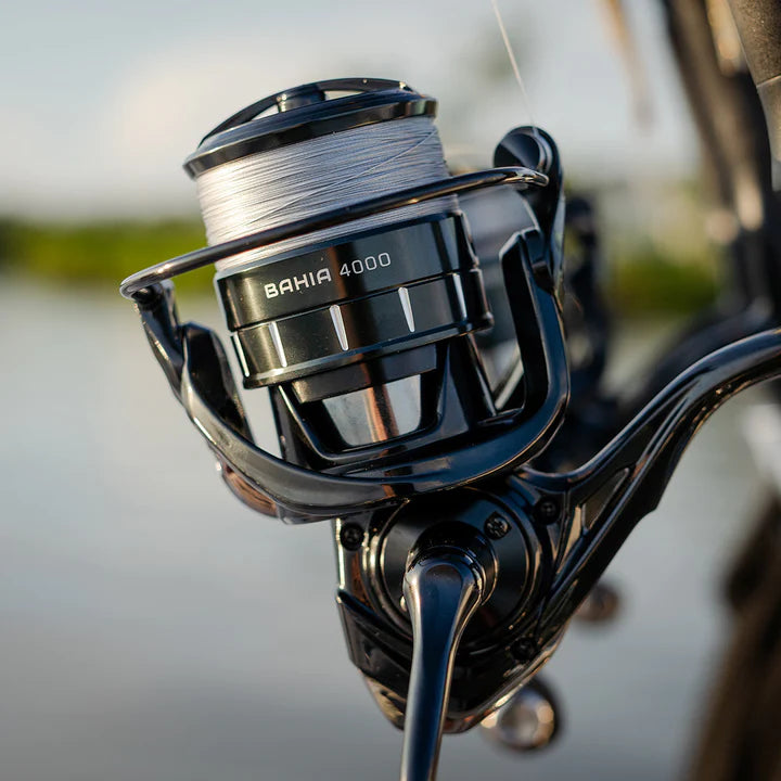 Florida Fishing Spinning Reel - Saltwater & Freshwater Baitcasting Reel with Smooth Drag System - Perfect for Offshore, Inshore, and Pier Fishing