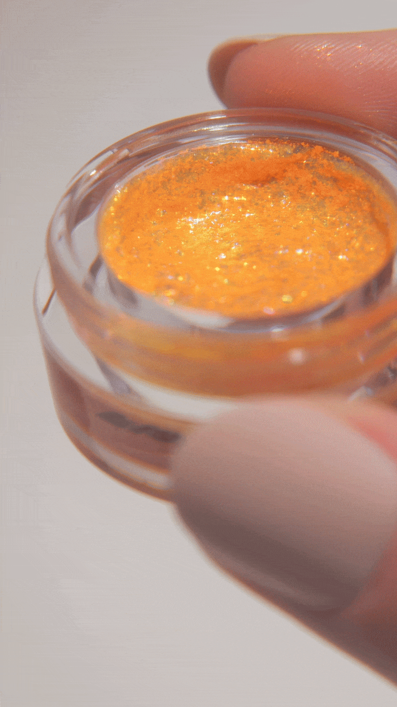 Flame Chroma Flakes Duochrome Pigment - Glisten Cosmetics | Shimmer Makeup for Eyeshadow, Highlighter & Nail Art | Vegan & Cruelty-Free