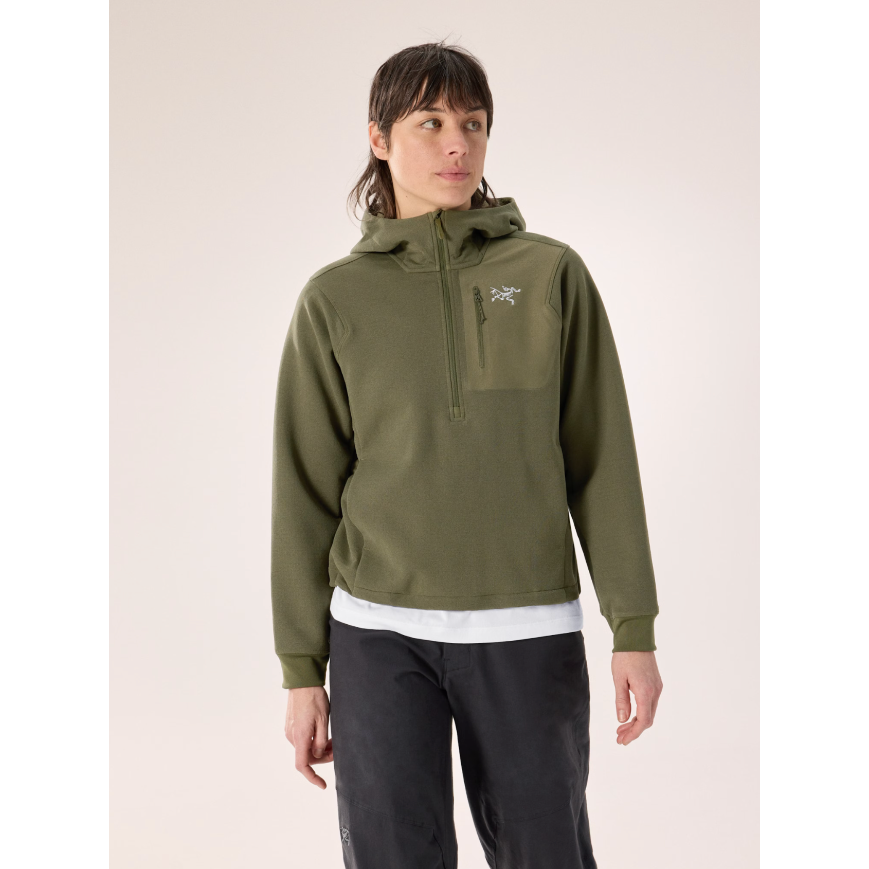 Arc'teryx Women's Aestas Pullover Hoody - Lightweight Summer Hiking & Outdoor Adventure Jacket for Travel & Camping