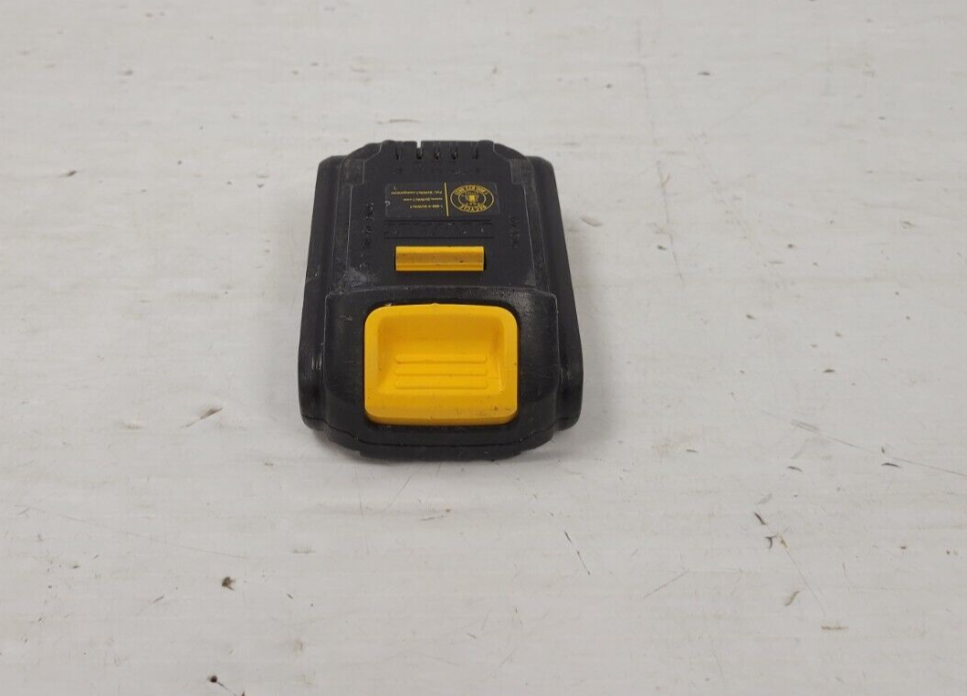 DEWALT DCB201 20V MAX Lithium-Ion Battery Pack - Compatible with DEWALT 20V Tools - Power Drills, Saws, Flashlights & More - Ideal for Construction, DIY Projects & Home Improvement