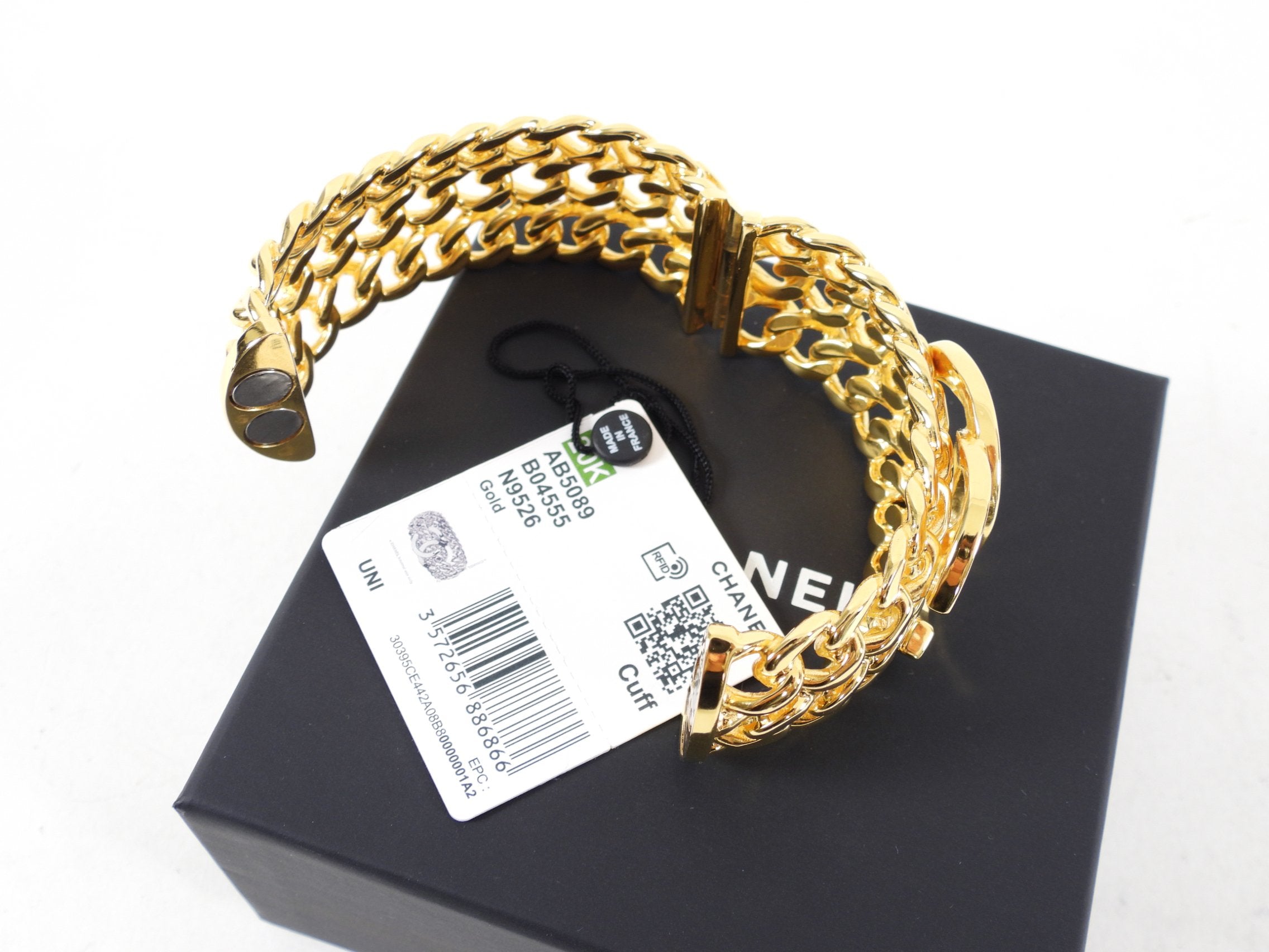 Chanel 2020K CC Gold Braided Chain Hinge Clamper Cuff Bracelet for Women - Luxury Fashion Jewelry Gift for Birthday, Anniversary & Special Occasions