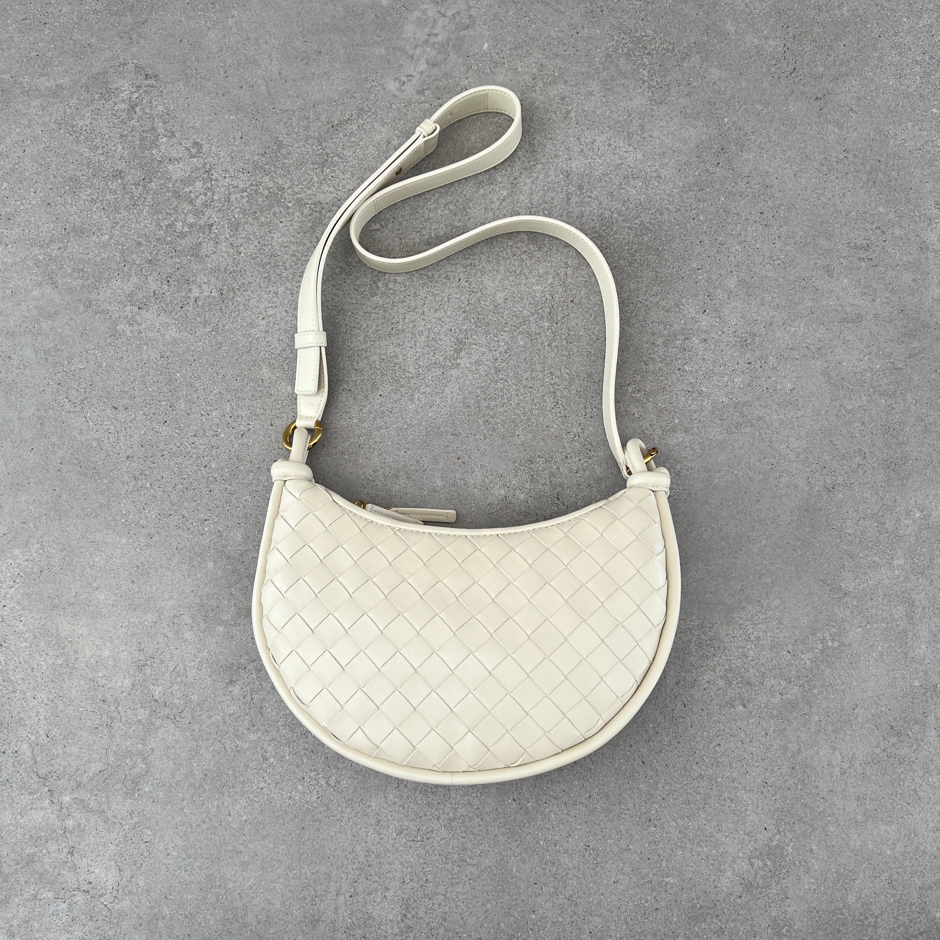 Gemelli Messenger Bag - Premium Leather Crossbody Bag for Women & Men, Sea Salt Color - Perfect for Work, Travel & Everyday Use