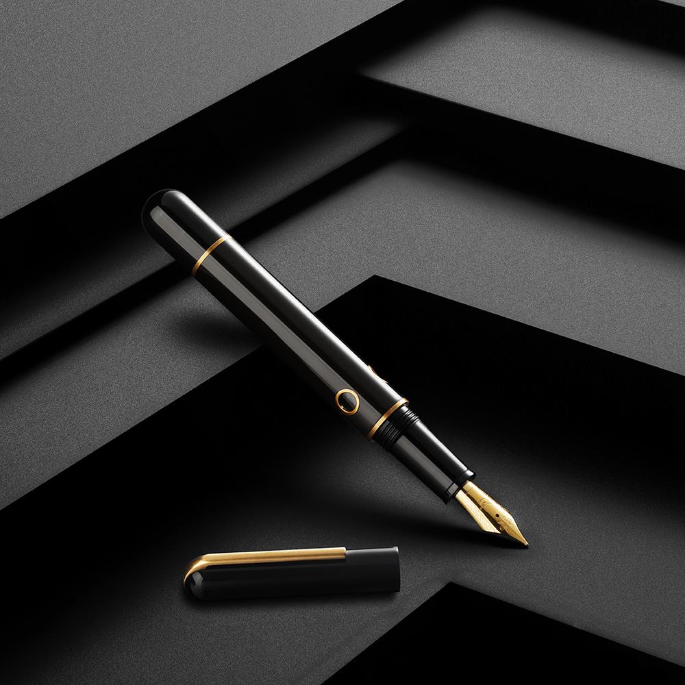 Nahvalur (Narwhal) Nautilus Fountain Pen - Bronze Corydoras Plongeur Design | Premium Writing Instrument for Calligraphy, Journaling & Gift Giving