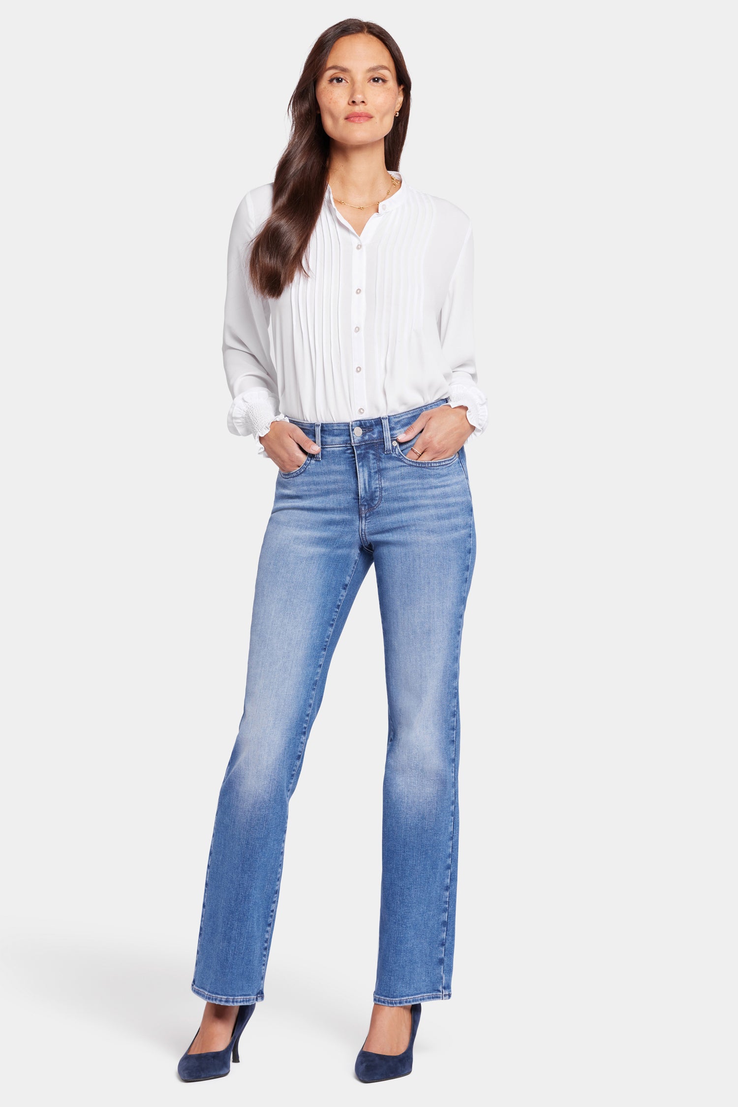 Blake Slim Flared Jeans for Petite Women - Stretchy Denim Pants with Flattering Fit | Perfect for Casual Wear & Night Out