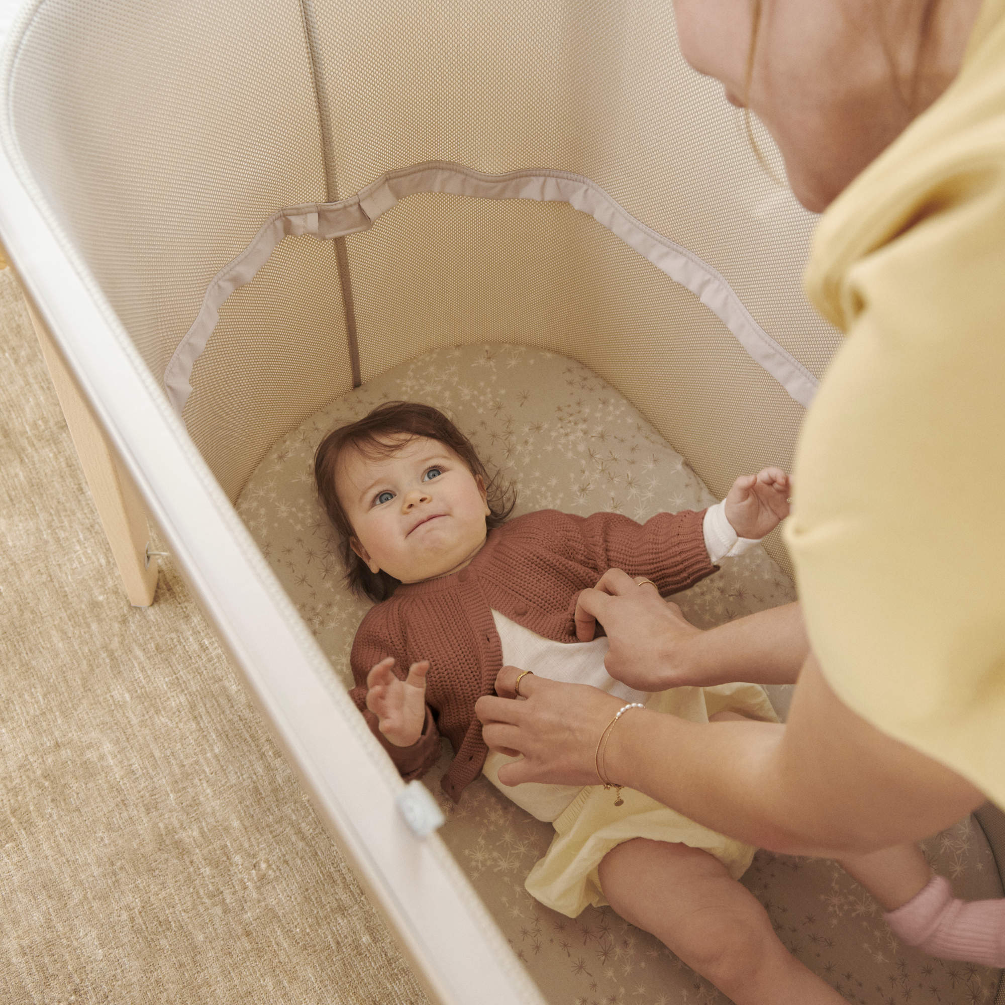 Stokke Snoozi Fitted Crib Sheet 2 Pack - Soft Organic Cotton Baby Bassinet Sheets for Newborns - Perfect for Nursery, Daycare & Travel