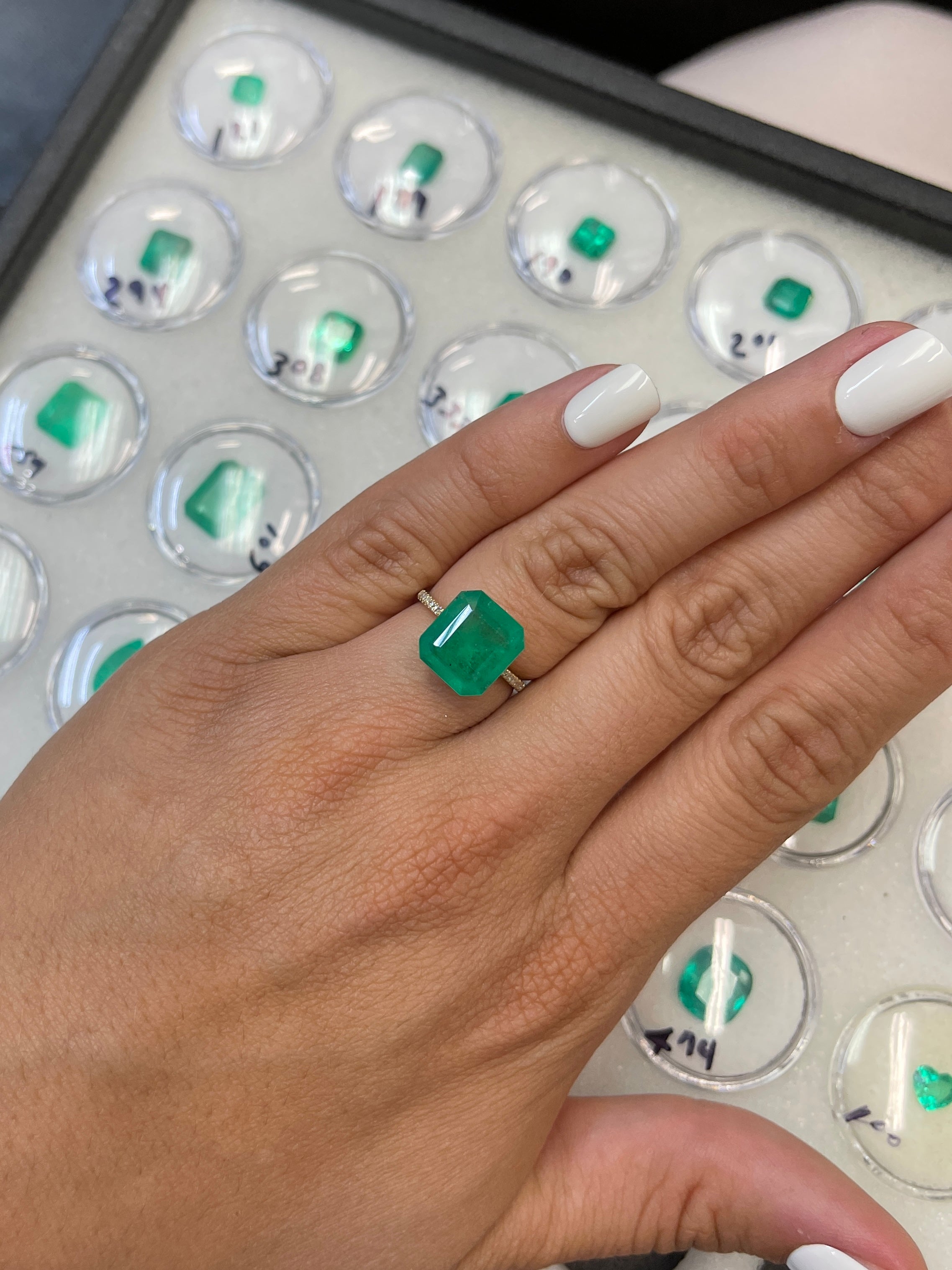 4.56 Carat Natural Loose Colombian Emerald Gemstone - 11.5x10.5mm Emerald Cut for Jewelry Making, Engagement Rings & Luxury Gifts