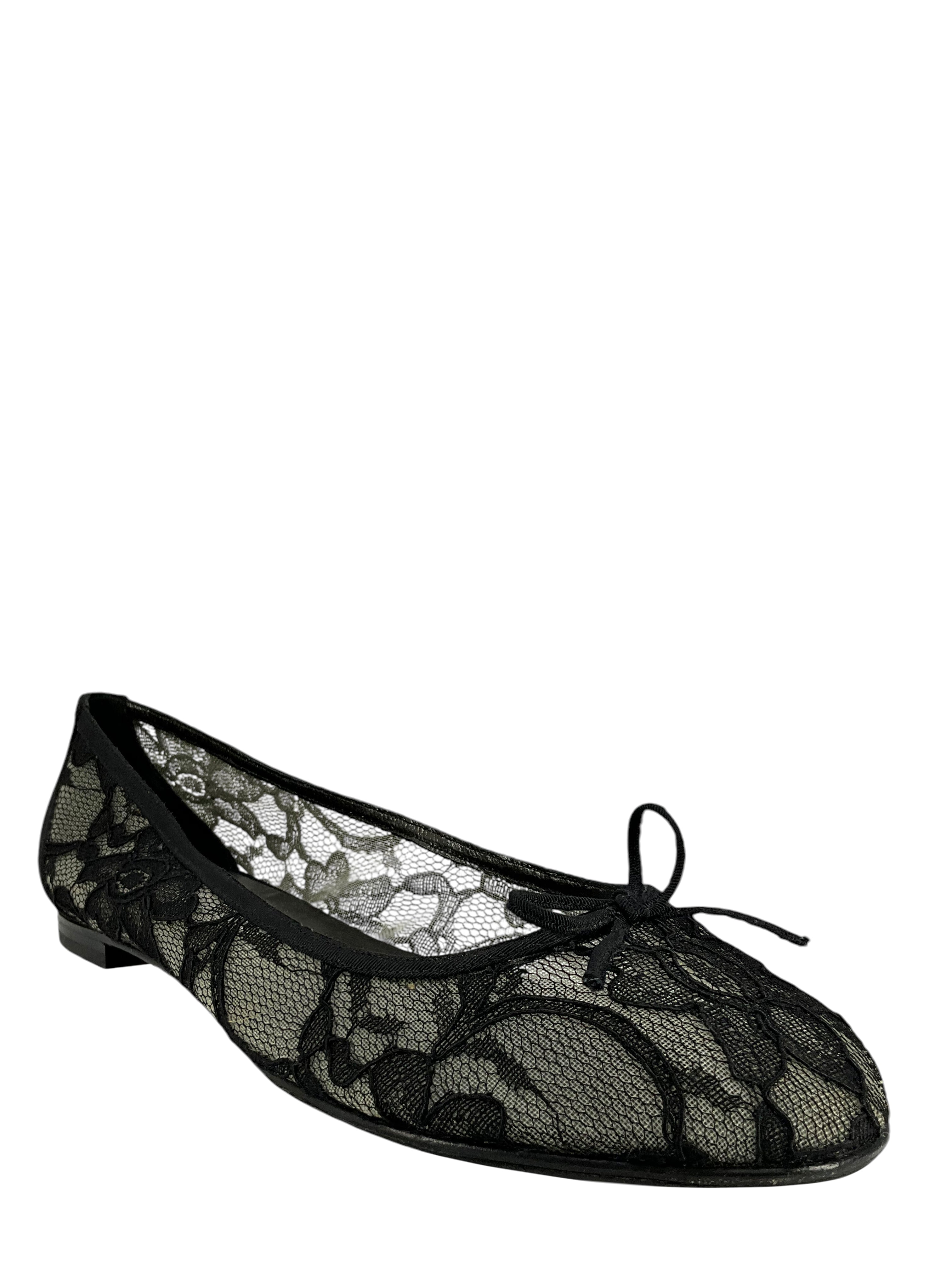 MANOLO BLAHNIK Women's Lace Ballet Flats Size 10.5 - Elegant Comfort for Weddings, Parties & Office Wear