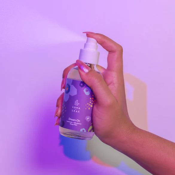 Dream On Mist Lavender & Blueberry Sleep Spray - Natural Aromatherapy for Relaxation & Better Sleep - Perfect for Bedtime, Meditation & Stress Relief