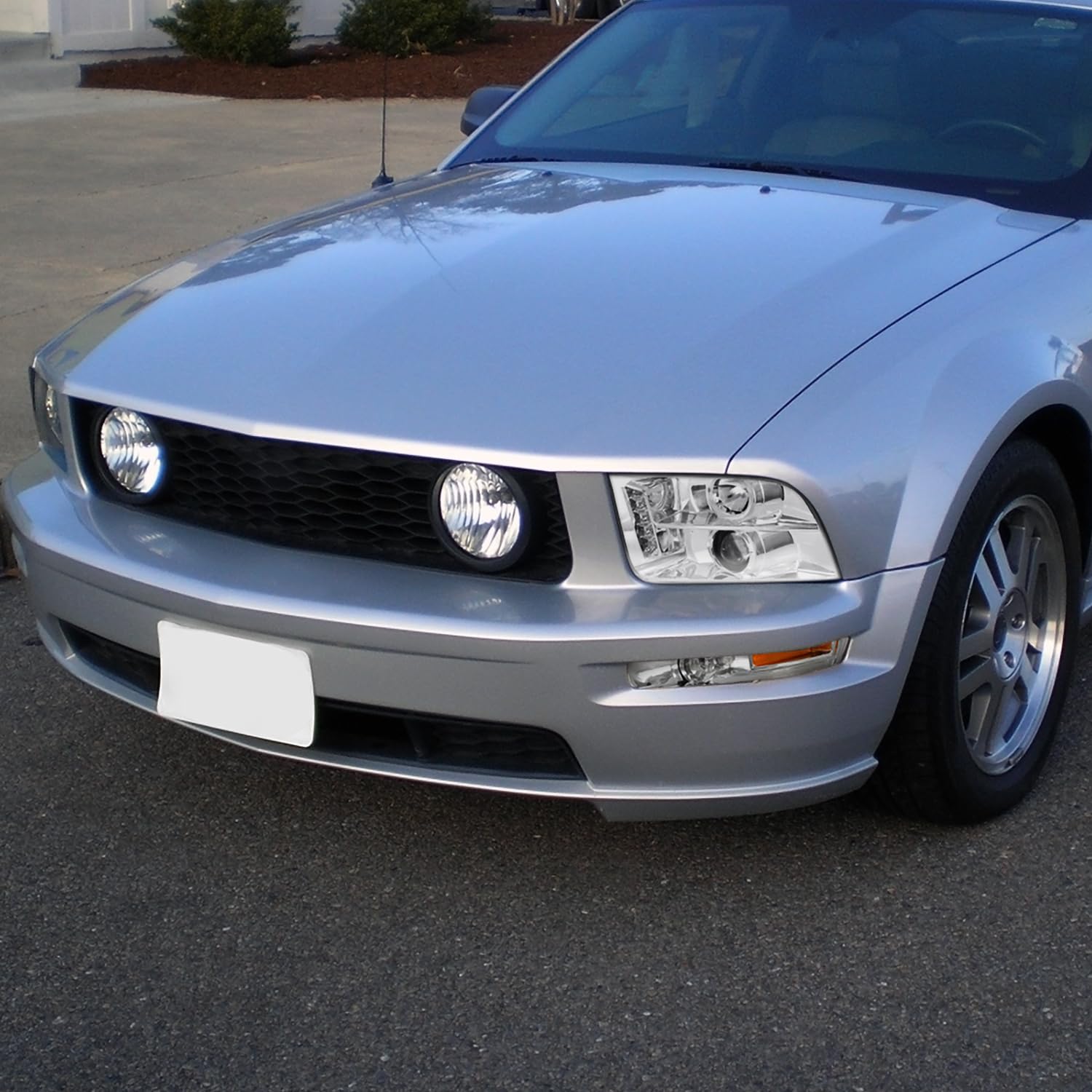 Spec-D Tuning Chrome Halo LED Projector Headlights + Chrome Bumper Lights for 2005-2009 Ford Mustang - Left & Right Pair Headlamp Assembly | Upgrade for Night Driving & Car Customization