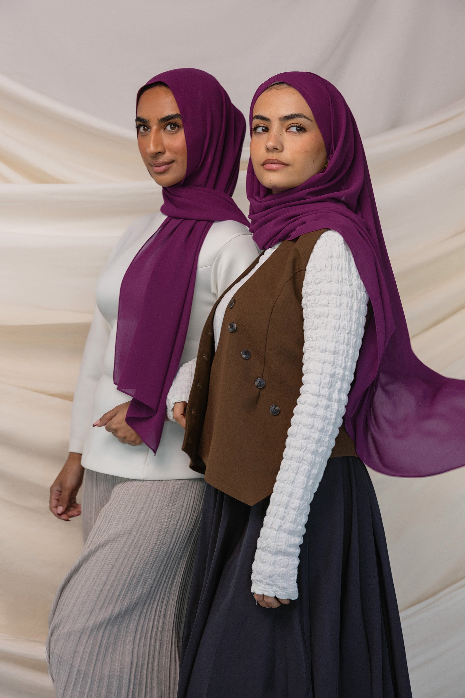 Elegant Plum Crinkle Chiffon Fabric - Soft & Flowy Material for Dresses, Scarves & Home Decor | Perfect for DIY Fashion & Craft Projects