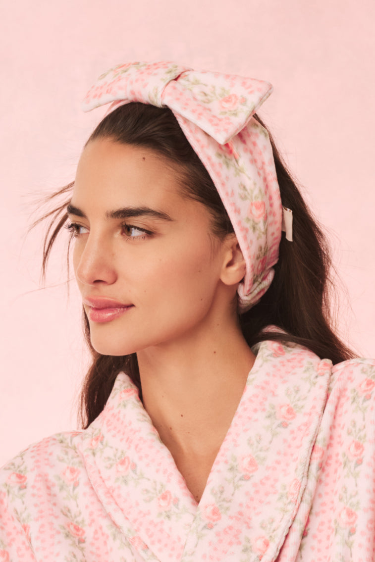 Strawberry Macaron Bow Face Wash Headband - Soft Spa & Skincare Hairband for Women - Perfect for Facials, Makeup, and Beauty Routines