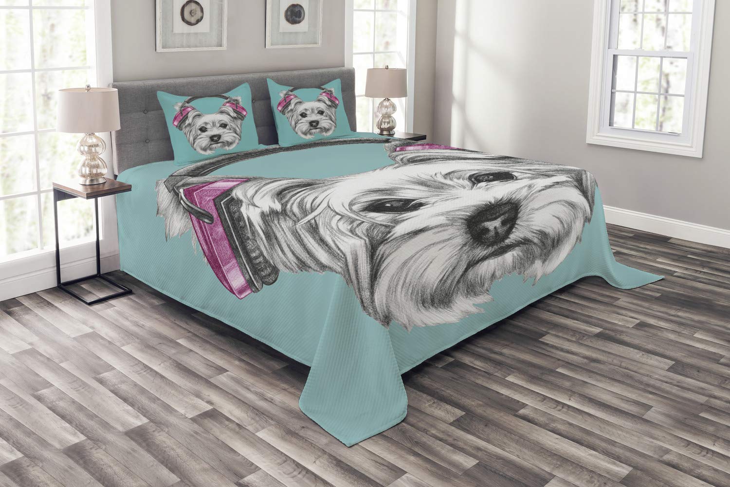 Ambesonne Yorkie Dog Bedding Set - 3 Piece King Size Bedspread with 2 Pillow Shams, Hand Drawn Yorkshire Terrier Caricature Design in Pale Blue & White | Perfect for Pet Lovers' Bedroom Decor, Gift for Dog Owners, Music Listening Theme
