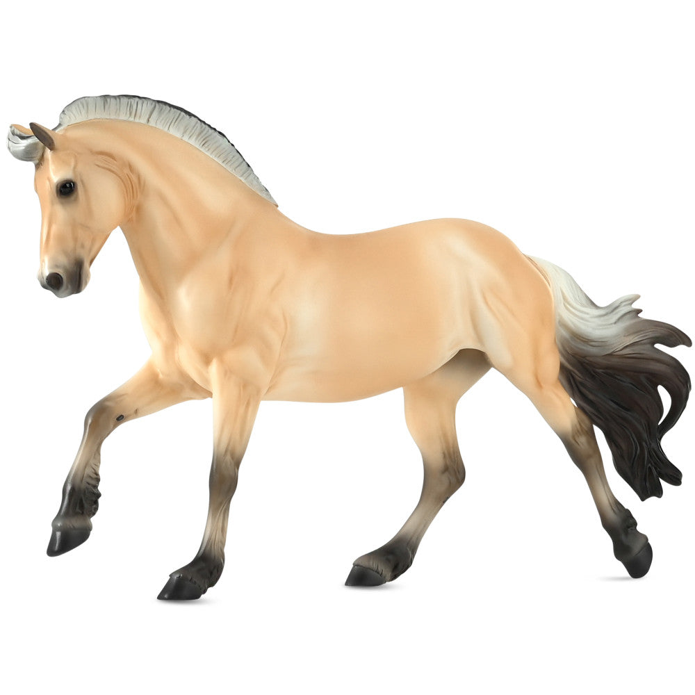 Breyer Traditional Series 1:9 Scale Model Horse - Sweetwater's Zorah Belle 'Zoobie' | Collectible Horse Figurine for Display & Gifts | Perfect for Equestrian Enthusiasts & Home Decor