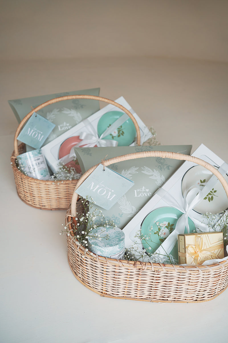 Best Mother's Day Gift Basket - Thoughtful Present for Mom, Grandma & Wife - Perfect for Birthday, Anniversary & Holidays