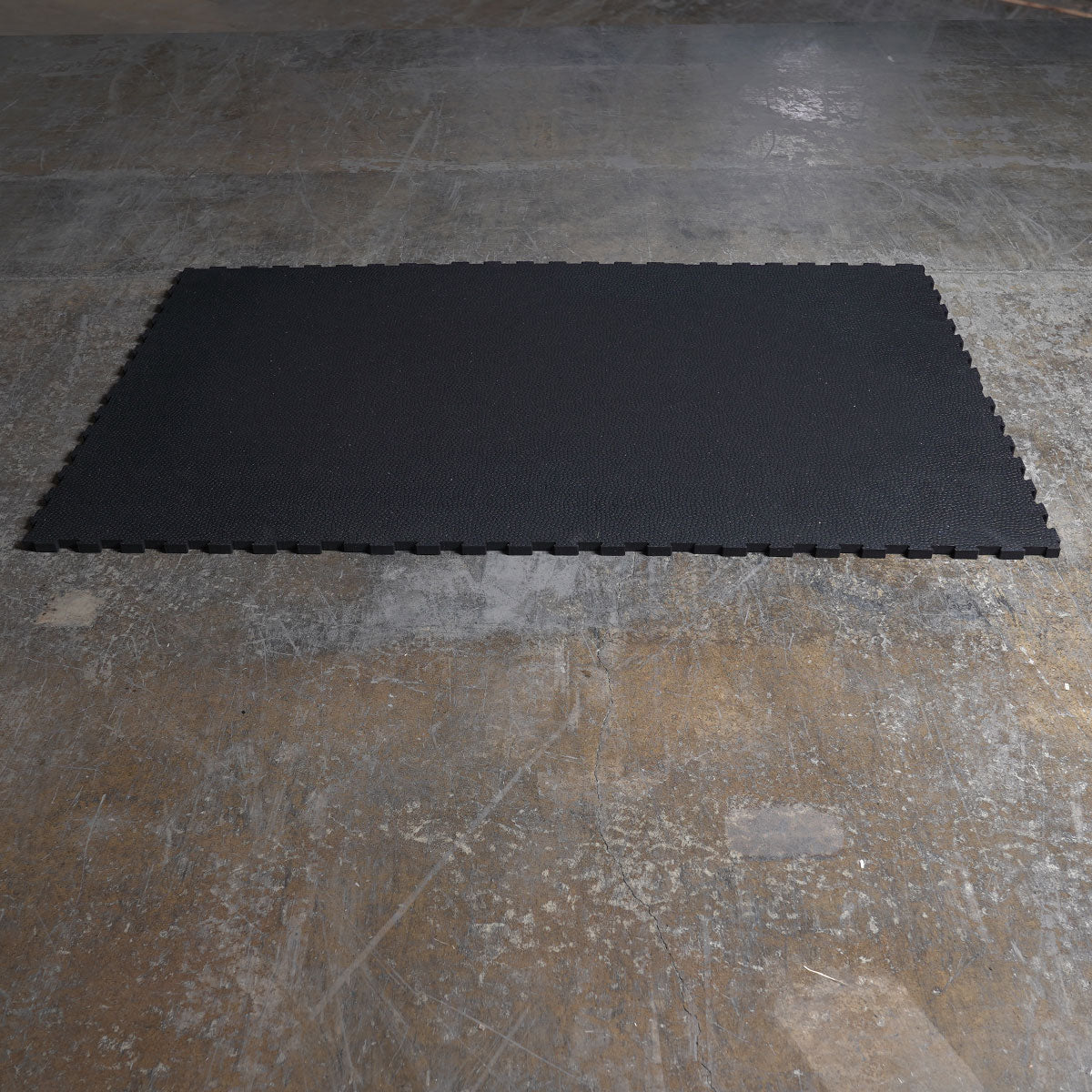 SurfaceCo Interlocking Stall Mats 3/4 Inch Thick - Heavy Duty Rubber Flooring Tiles for Gym, Garage, Home Workout, and Stable Flooring - Anti-Fatigue, Shock Absorbent, Easy to Install