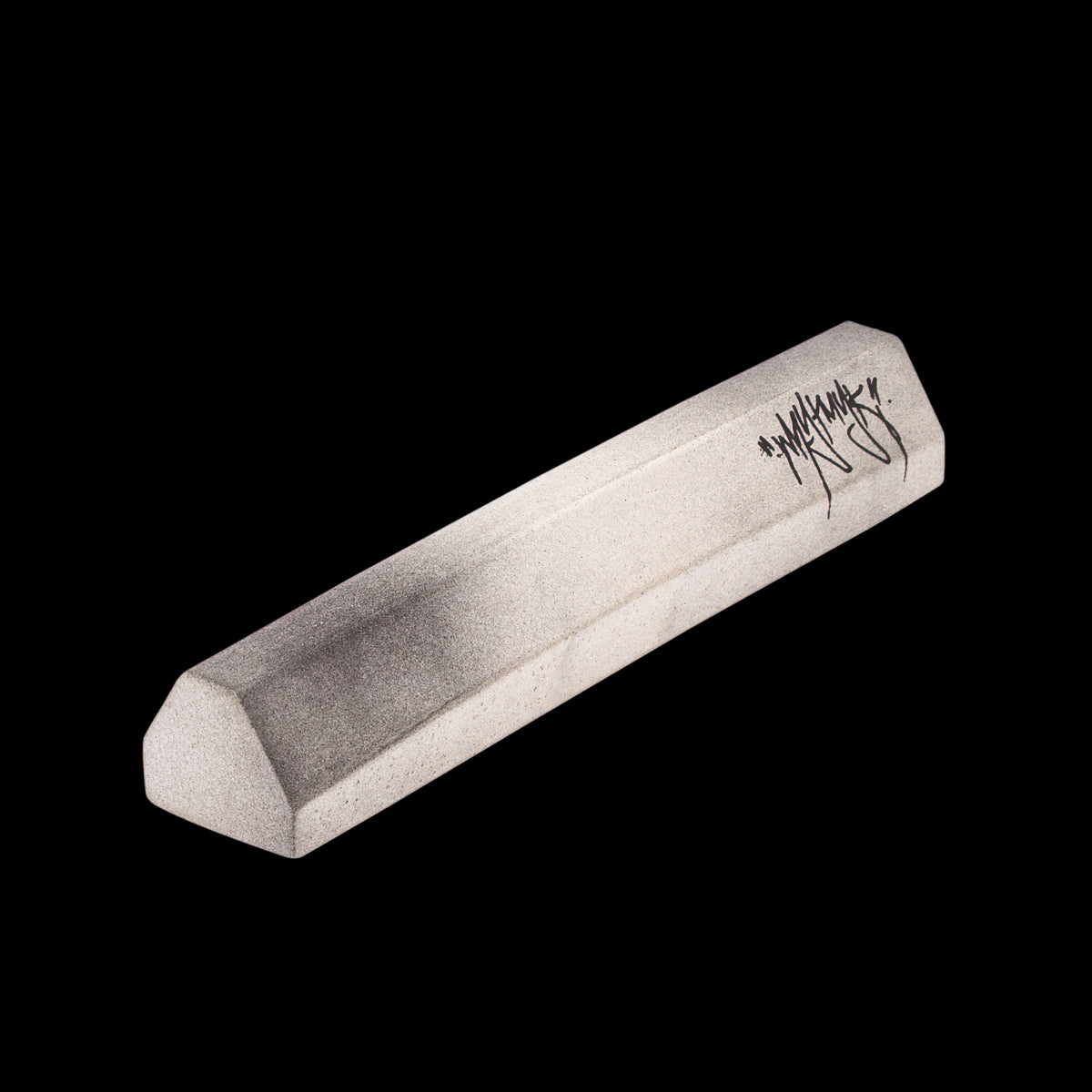 WhytMyk Concrete Fingerboard Ramp - Big Curb Skateboard Training Tool for Finger Tricks & Stunts | Perfect for Skate Park Simulation & Indoor Practice