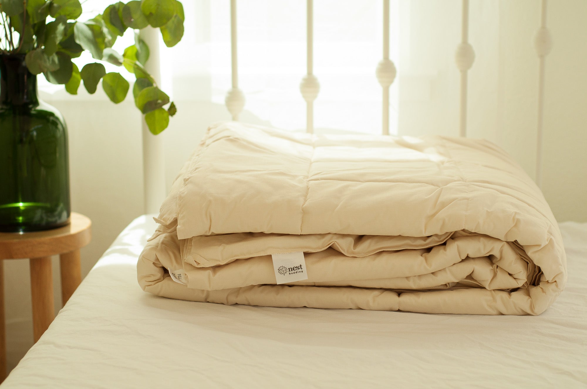 Nest Bedding Washable Wool Comforter - All-Season Hypoallergenic Queen Size Down Alternative Blanket for Cozy Bedroom & Guest Room