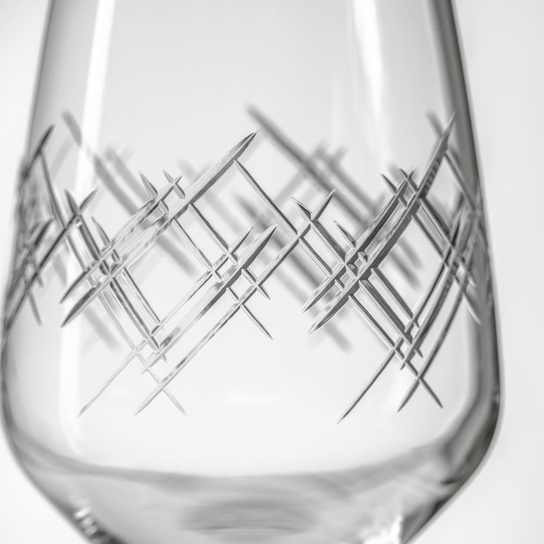 Argyle 19.5oz All Purpose Wine Glasses Set of 2 - Perfect for Red Wine, White Wine, Cocktails & Water - Elegant Stemware for Dinner Parties, Weddings & Home Entertaining