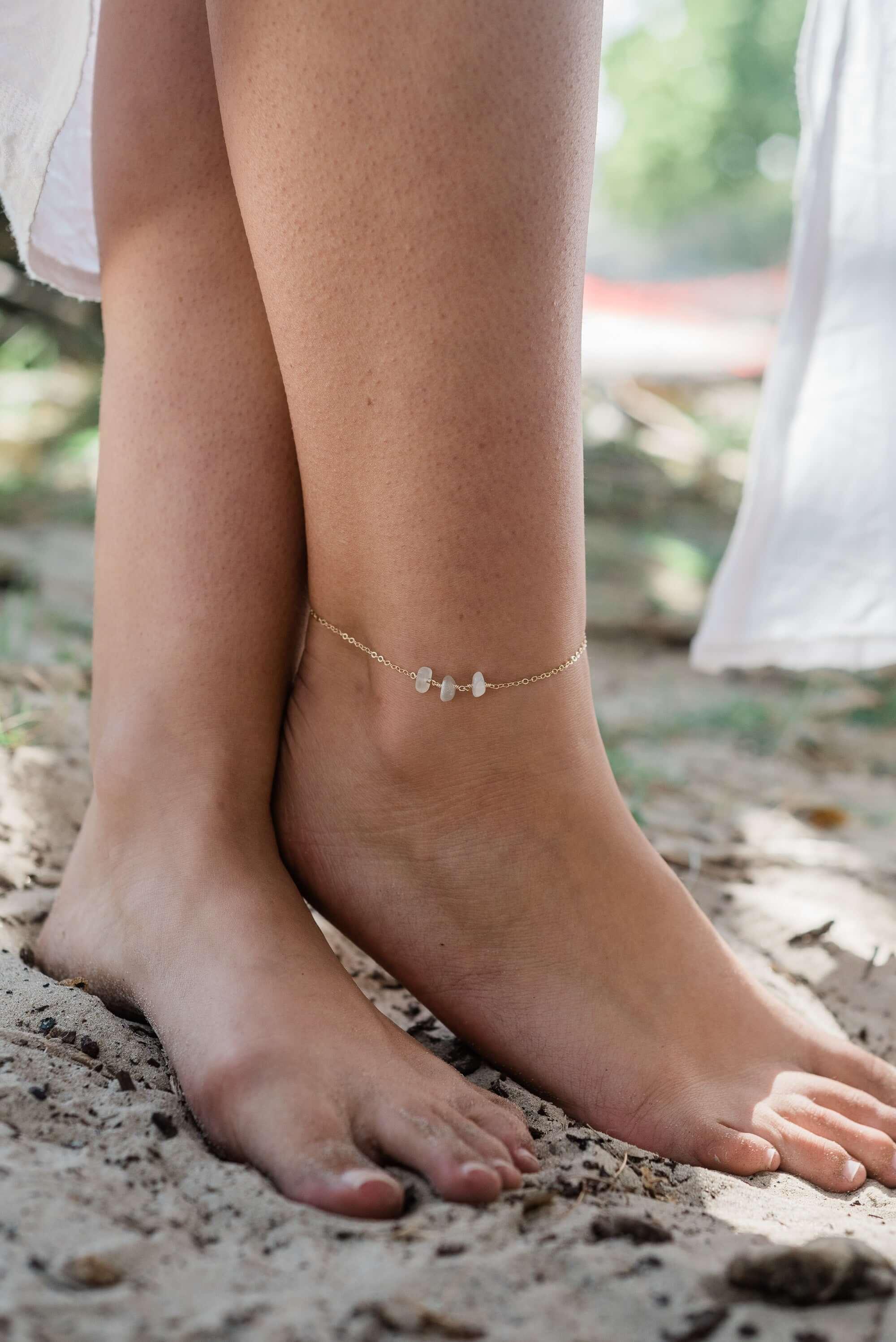 Elegant White Moonstone Beaded Chain Anklet – Dainty Adjustable Ankle Bracelet for Women | Perfect for Beach, Boho Fashion & Summer Outfits