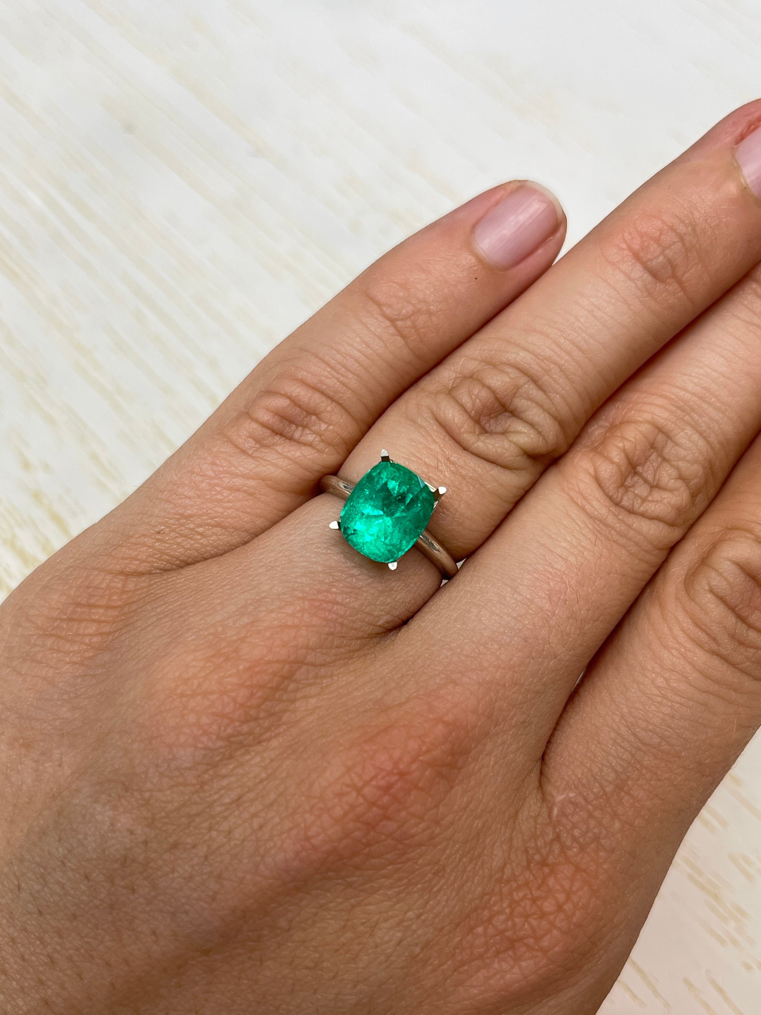 3.84 Carat Natural Colombian Emerald Loose Gemstone - 10.4x9mm Cushion Cut, Intense Medium Green Color - Perfect for Jewelry Making, Engagement Rings & Luxury Gifts