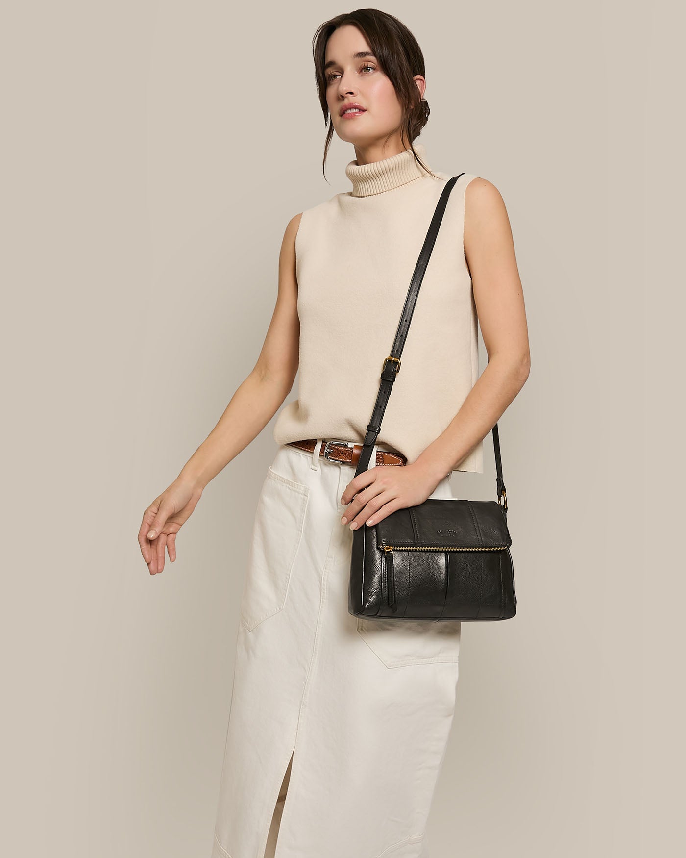 Lee Double Entry Crossbody Bag for Women - Stylish & Functional Purse with Adjustable Strap - Perfect for Travel, Shopping & Everyday Use