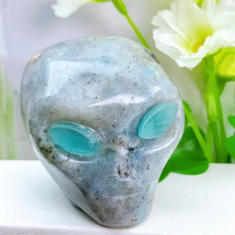 2 Inch Natural Labradorite Alien Skull Crystal Carving - Reiki Healing Stone, Spiritual Decor, Unique Home Ornament, Collectible Gift (1 Piece) - Perfect for Meditation, Energy Work & Gothic Home Decor