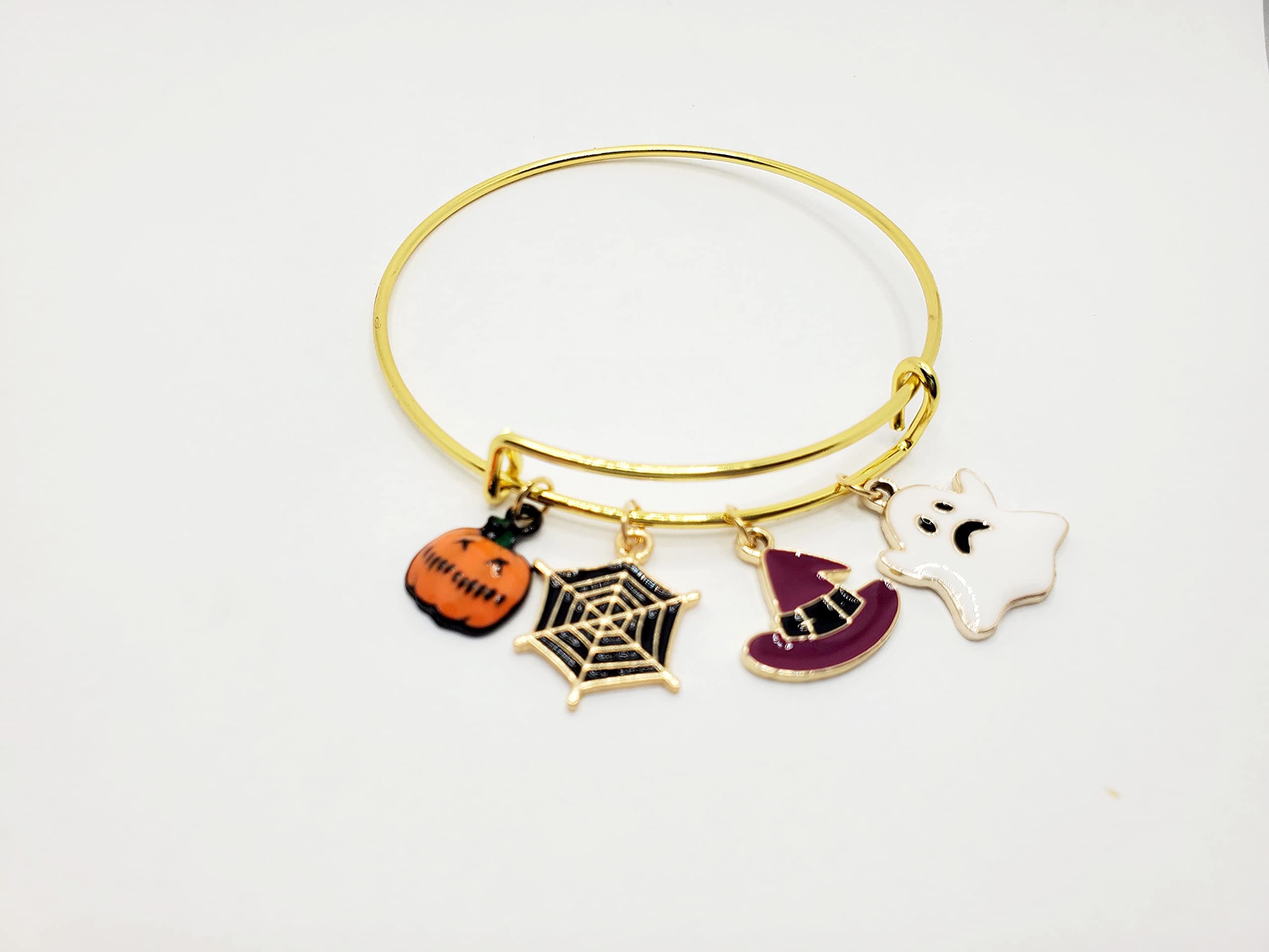 Halloween Charm Bracelet - Gold Plated Bangle with 4 Spooky Charms for Women | Halloween Jewelry Gift for Party, Cosplay & Holiday Accessories