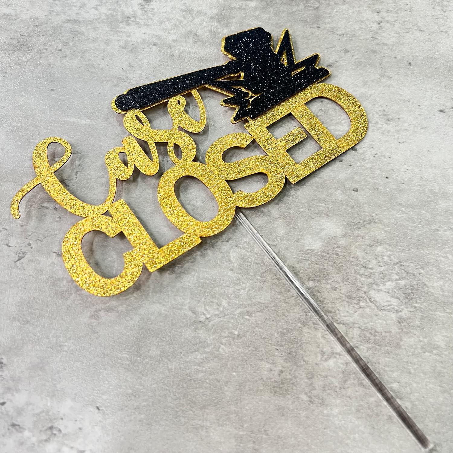 Case Closed Cake Topper - 2024 Law School Graduation & Lawyer Retirement Cake Decor - Judge & Judicial Cake Pick for Farewell Parties - Perfect for Legal Celebrations & Courtroom-Themed Events