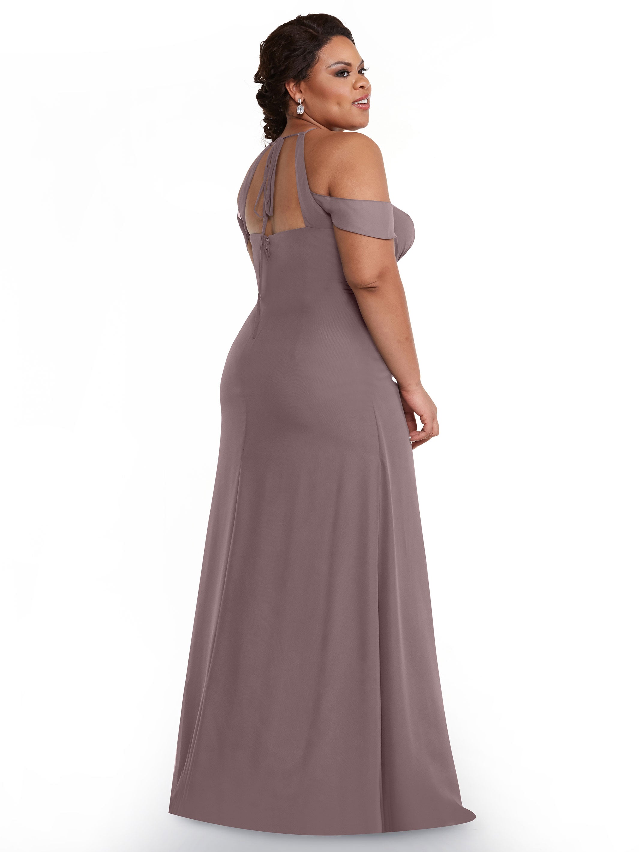Elegant Off-The-Shoulder Chiffon Bridesmaid Dress with Halter Neckline - Perfect for Weddings, Formal Events & Special Occasions