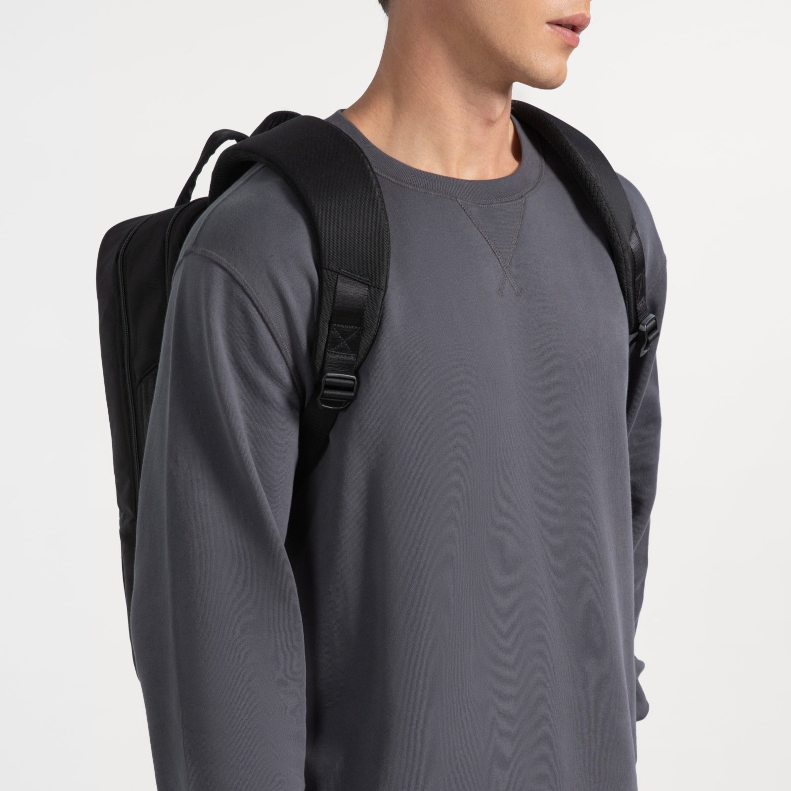Navigator T71 Laptop Backpack - Waterproof 17 Inch Laptop Bag with USB Charging Port & Anti-Theft Design for Men & Women - Perfect for Travel, Work & School