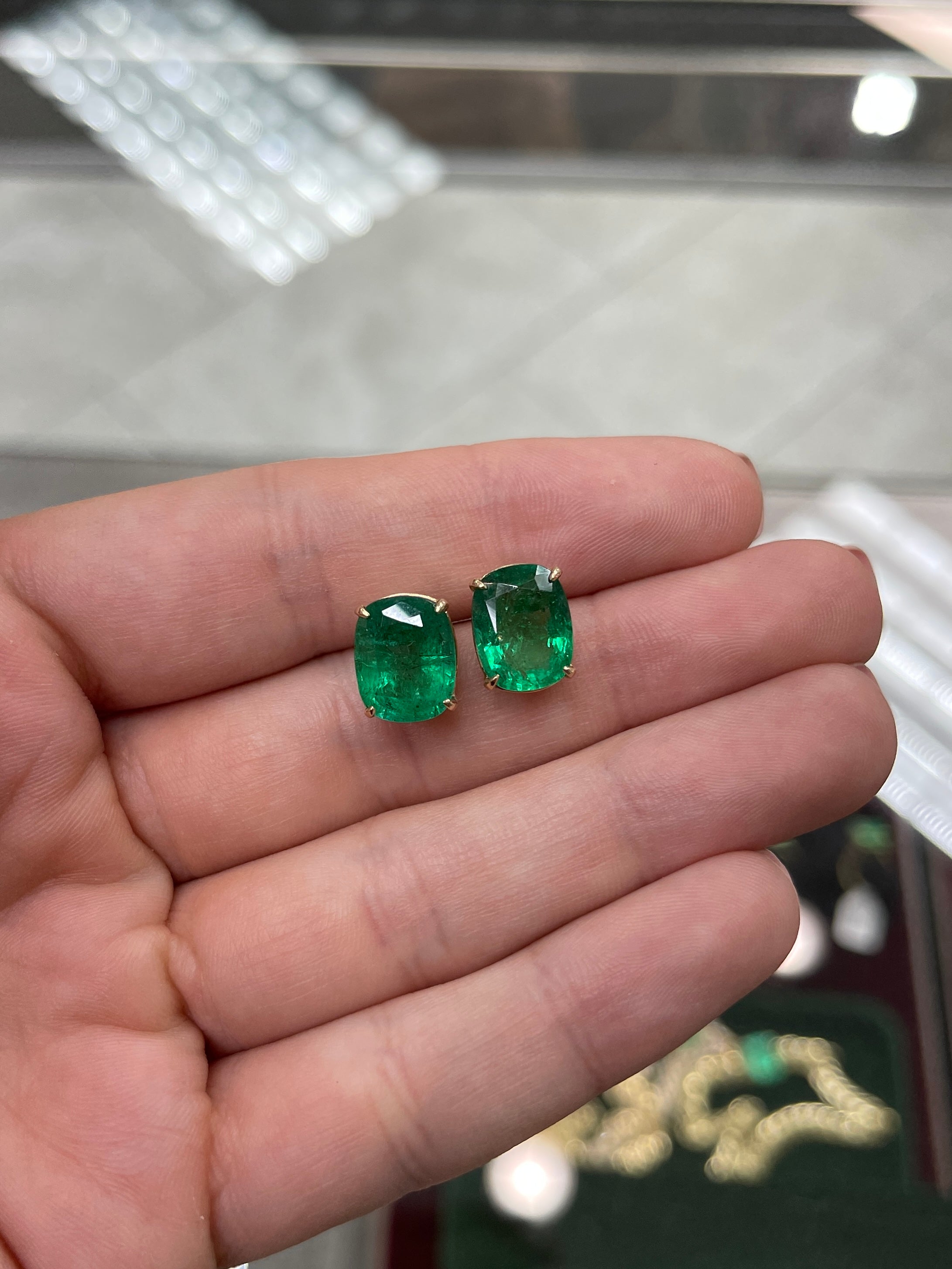 AAA Top Quality 8.25tcw Natural Emerald Cushion Cut Handmade 18K Gold Earrings for Women | Elegant Jewelry Gift for Wedding, Anniversary & Special Occasions