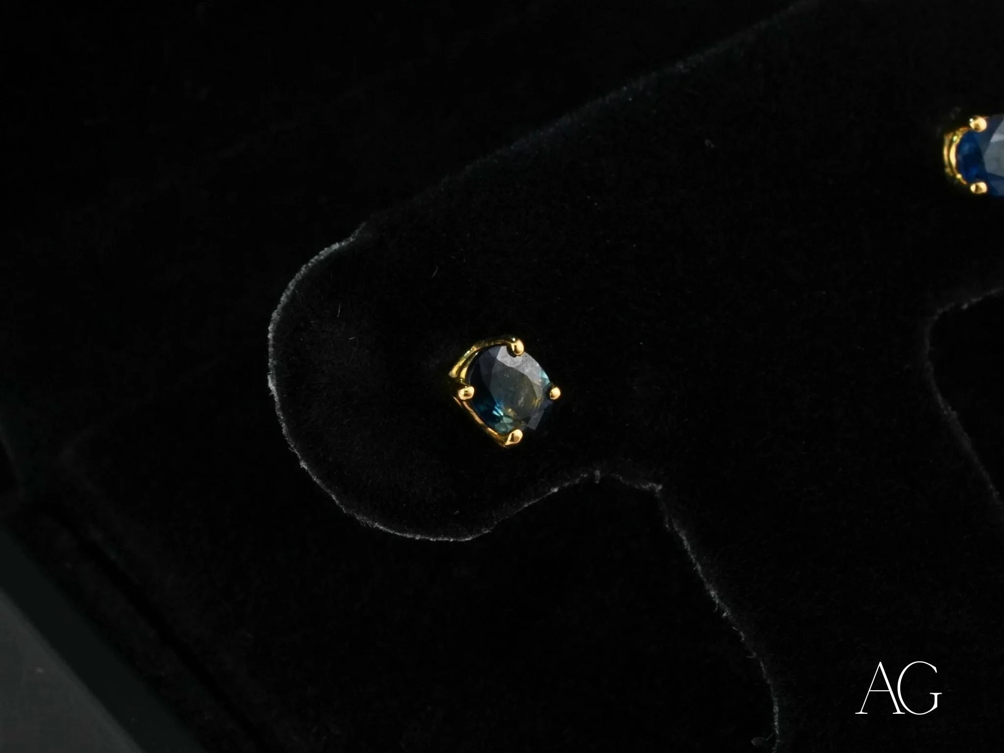 18K Gold Sapphire Stud Earrings for Women - Genuine Blue Sapphire Gemstone Jewelry - Perfect for Weddings, Anniversaries & Special Occasions