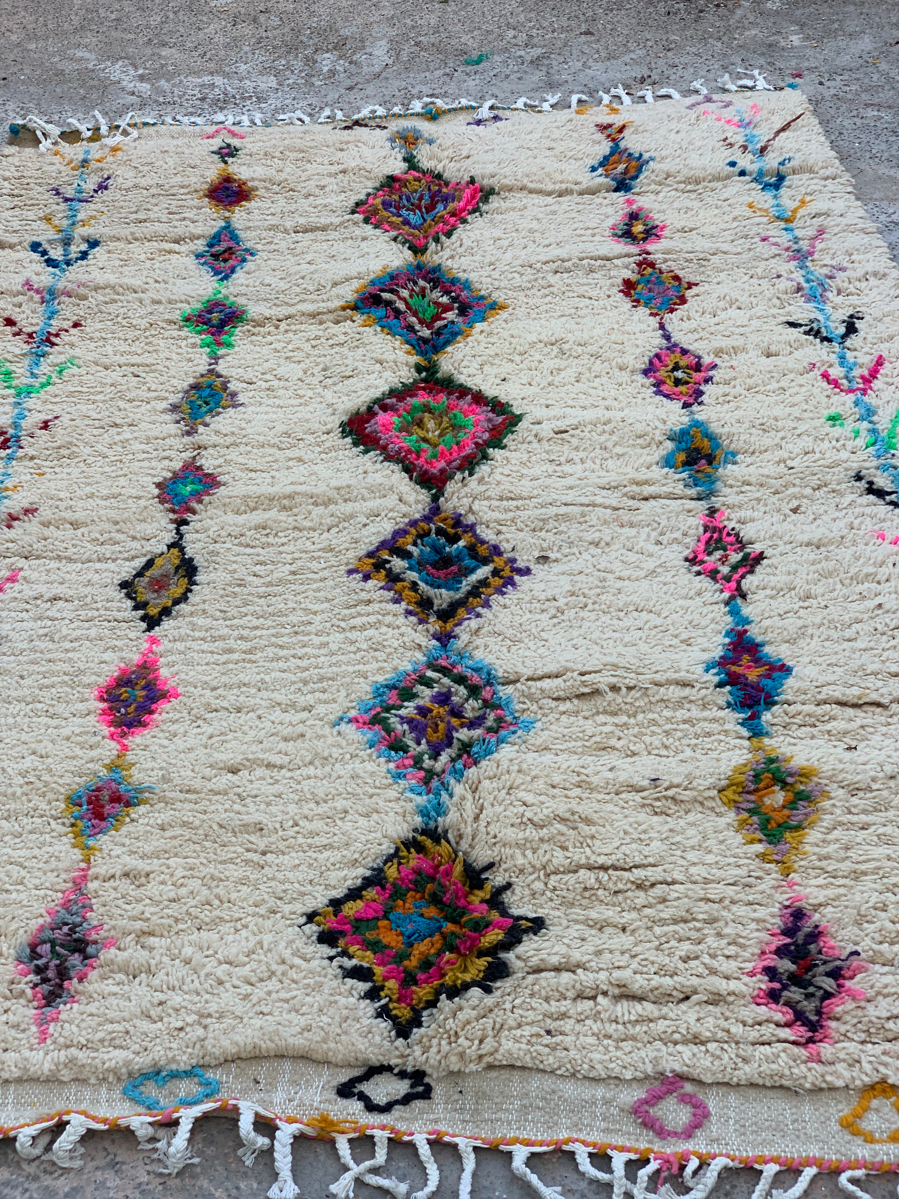 Handmade Vintage Moroccan Berber Rug - Large White Wool Carpet for Boho Living Room, Bedroom & Office Decor