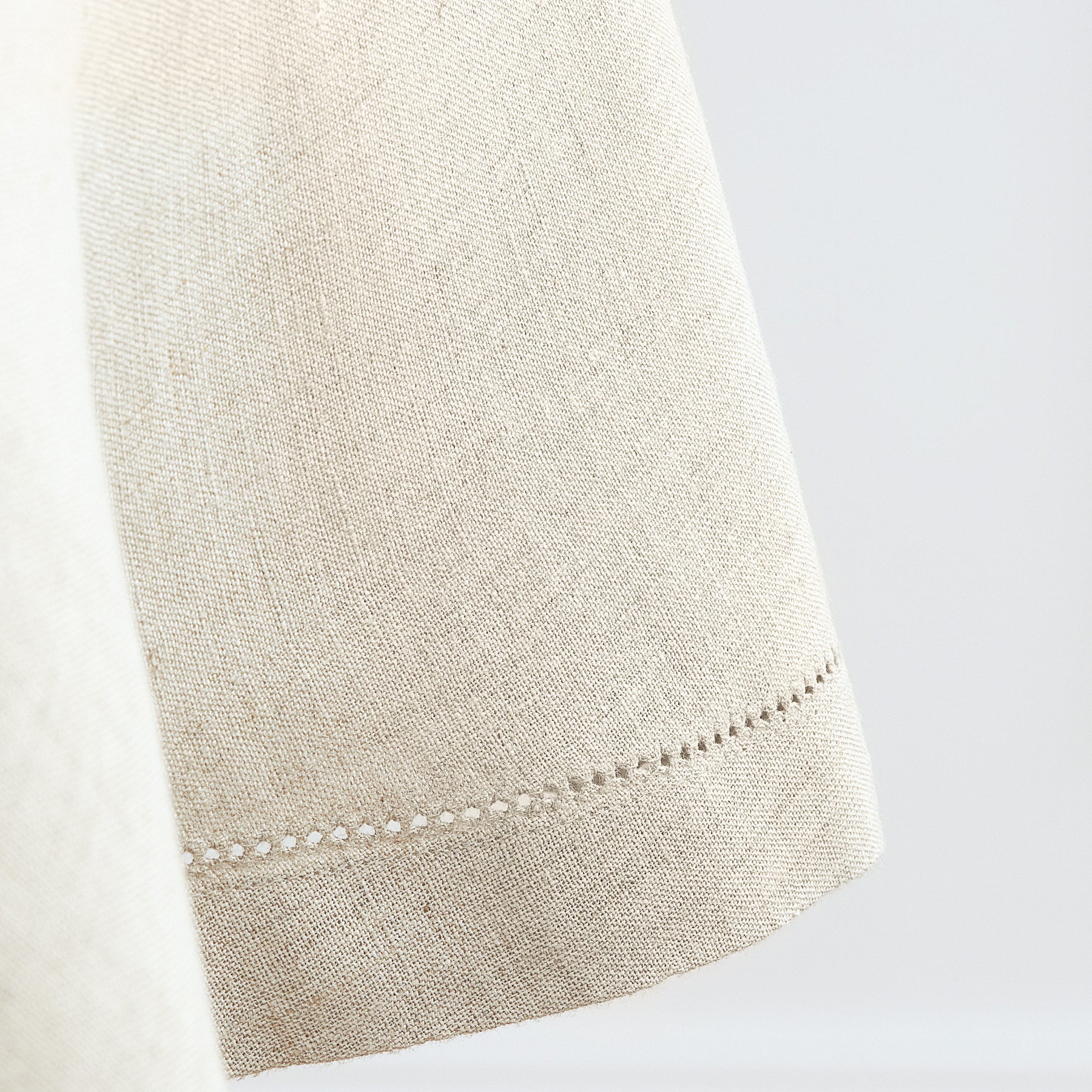 Sonoma Hemstitch Round Tablecloth - 60 Inch White Linen Table Cover for Dining, Parties & Special Events | Elegant & Durable Home Decor