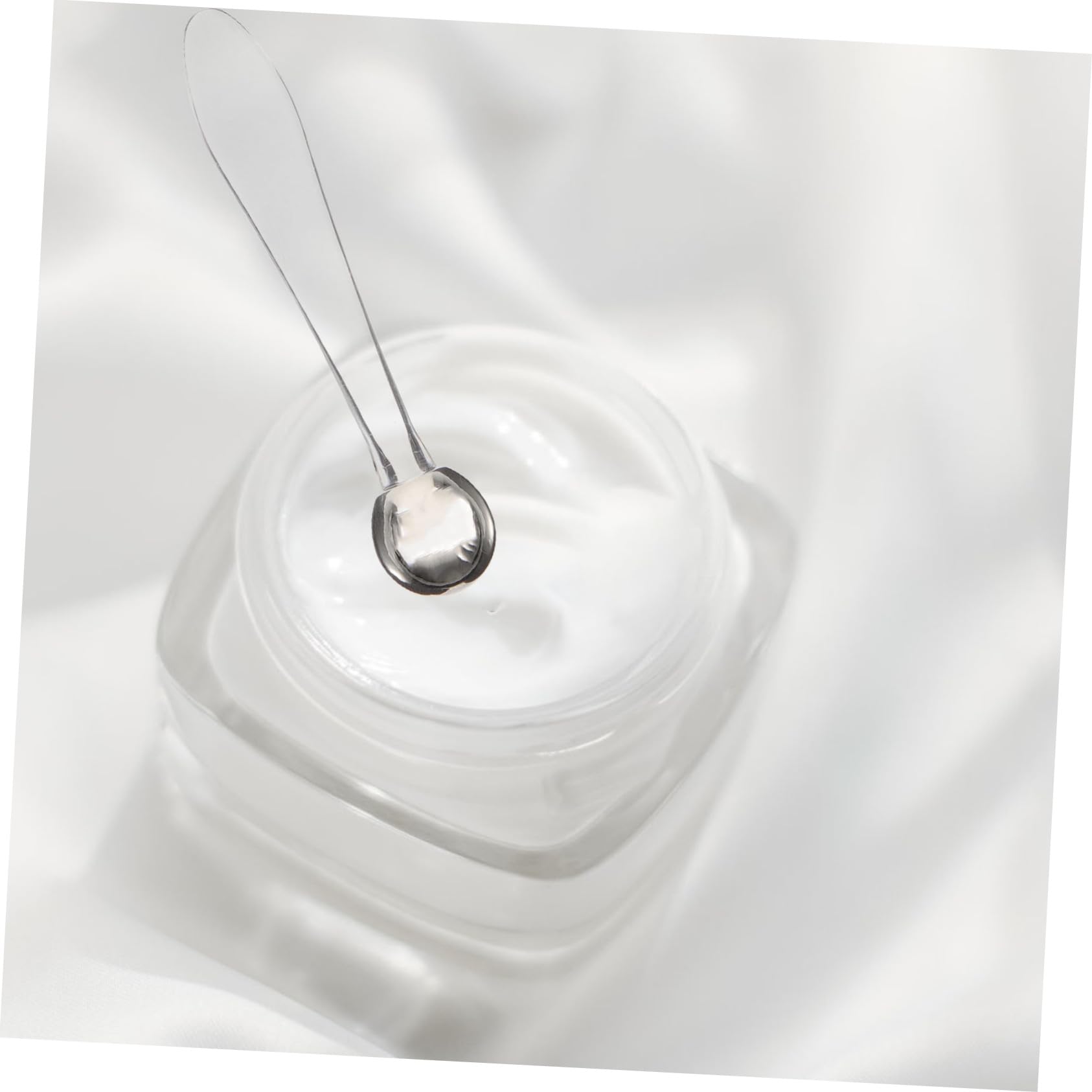 FOMIYES Metal Cosmetic Spatula - Mini Makeup & Skincare Applicator for Face Cream, Essence, and Beauty Products - Perfect for Precise Application and Hygiene in Your Daily Skincare Routine