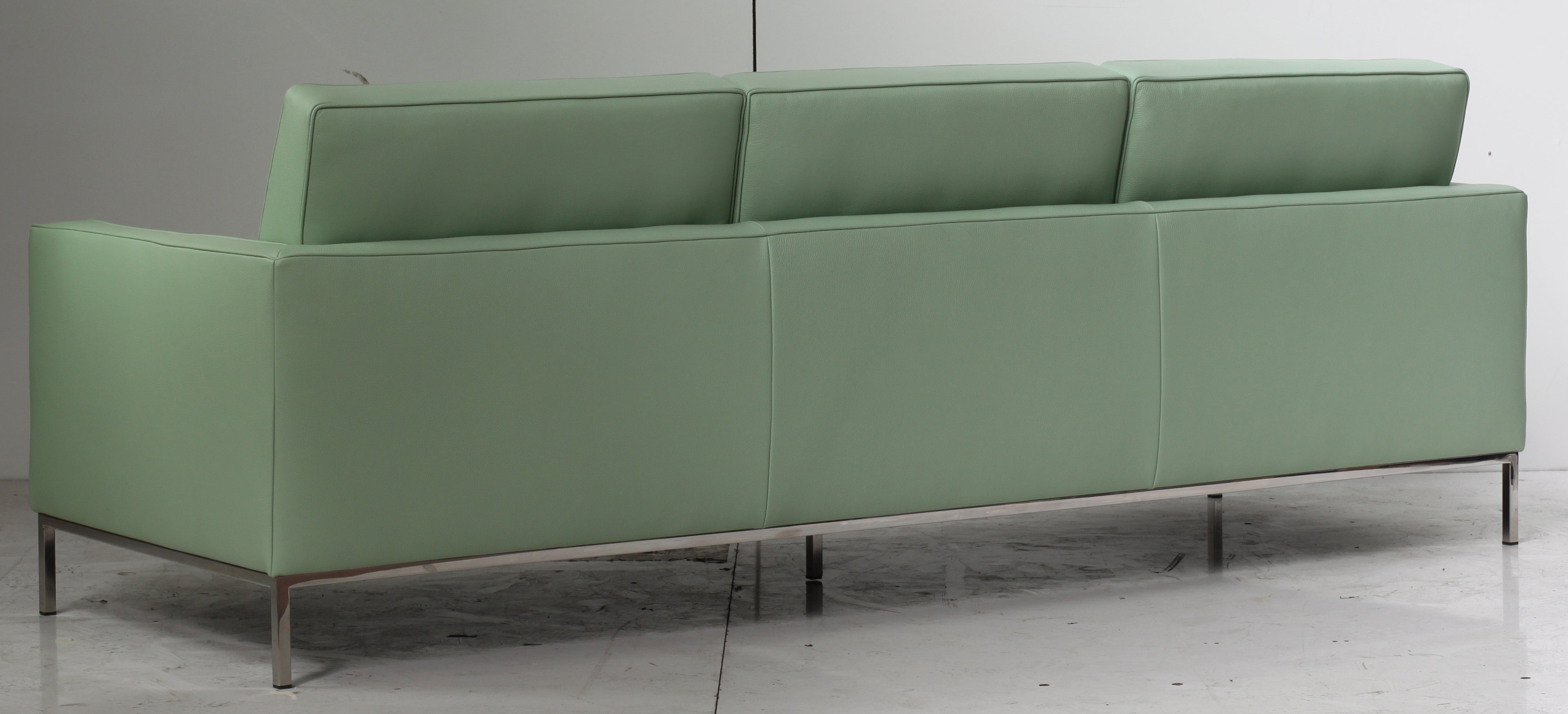 Florence Knoll Three-Seat Sofa - Mid-Century Modern Upholstered Couch for Living Room, Office & Lounge - Premium Comfort & Stylish Design