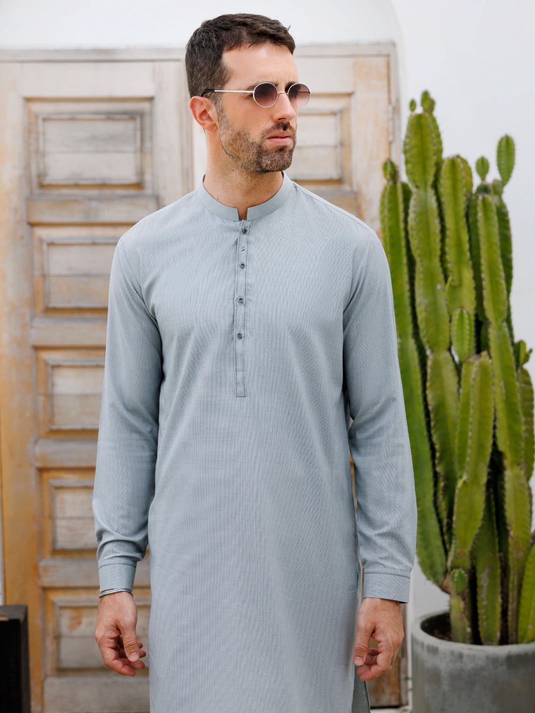 Stylish Blended Grey Kurta Trouser Set for Men - Comfortable Cotton Ethnic Wear for Festivals & Weddings - Perfect for Indian Cultural Events & Casual Outings