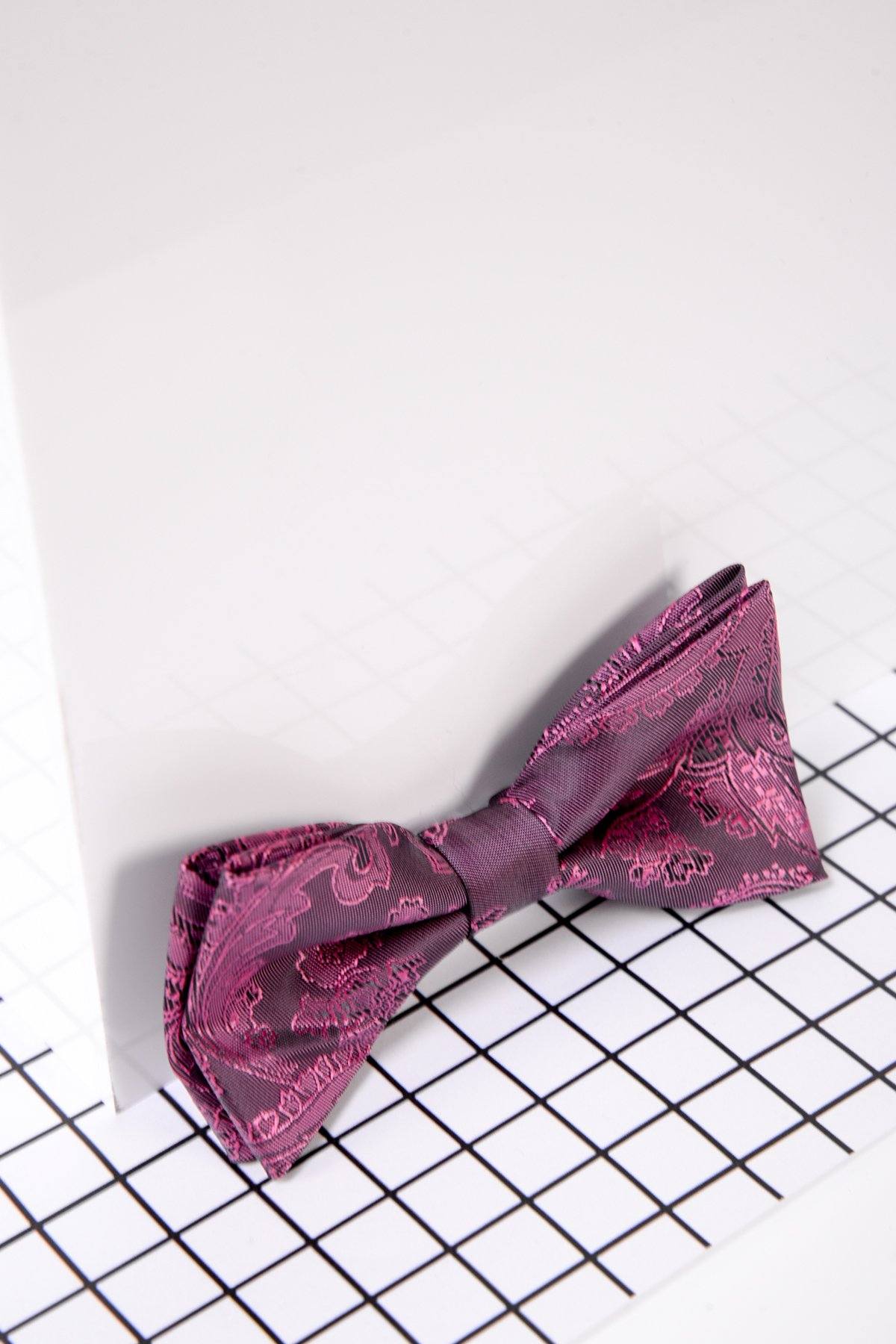 Stylish Kids' Berry Paisley Print Bow Tie - Adjustable & Comfortable for Boys & Girls - Perfect for Weddings, Parties & Formal Events