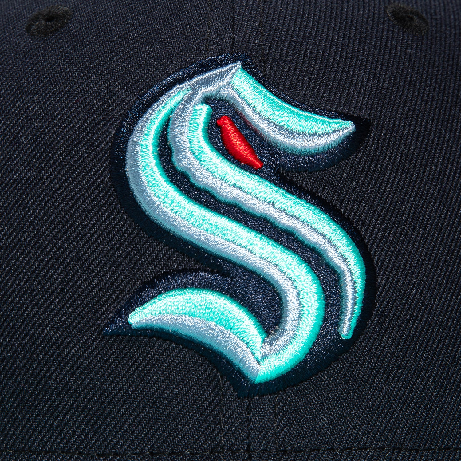 New Era 59Fifty Seattle Kraken NHL Inaugural Season Patch Snapback Hat - Navy Blue & Mint Green for Hockey Fans & Streetwear Fashion