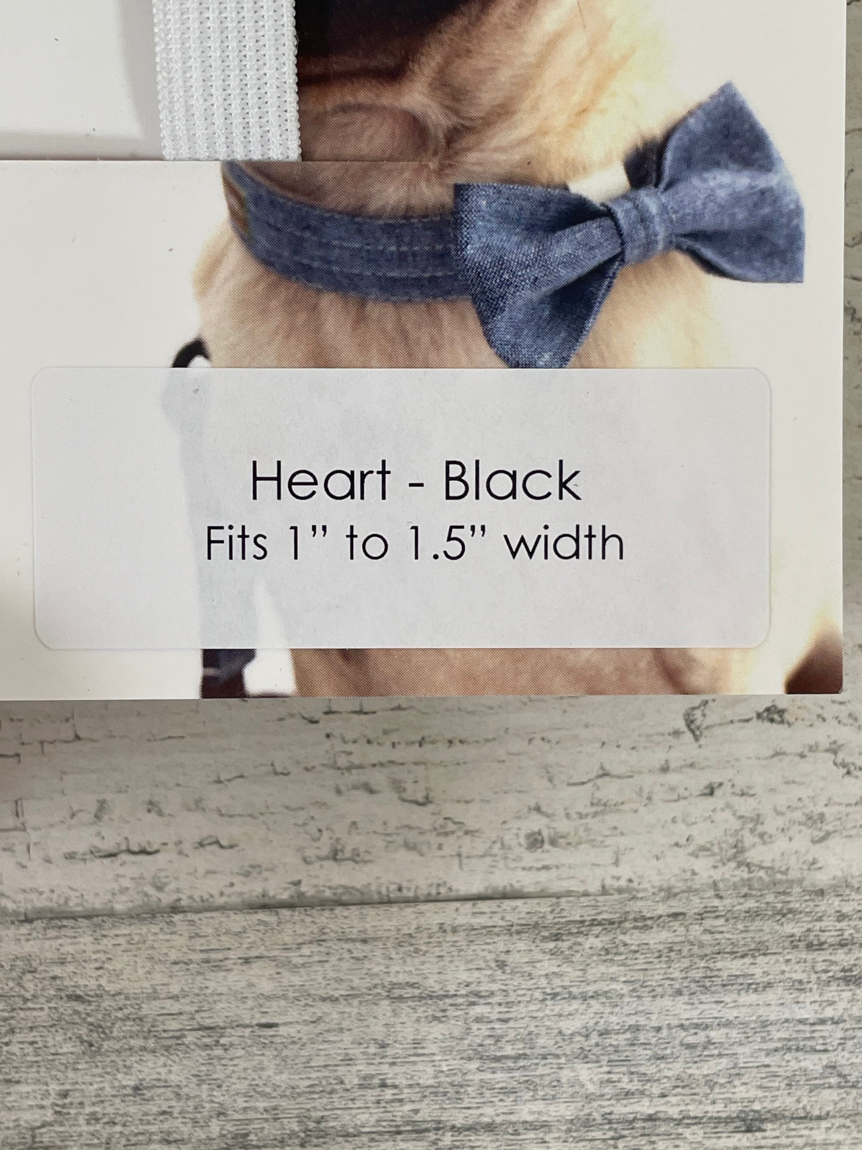 Mimi Green Single Heart Dog Collar - Adjustable Pet Collar with Heart Charm - Perfect for Small & Medium Dogs - Valentine's Day, Daily Walks & Photo Shoots