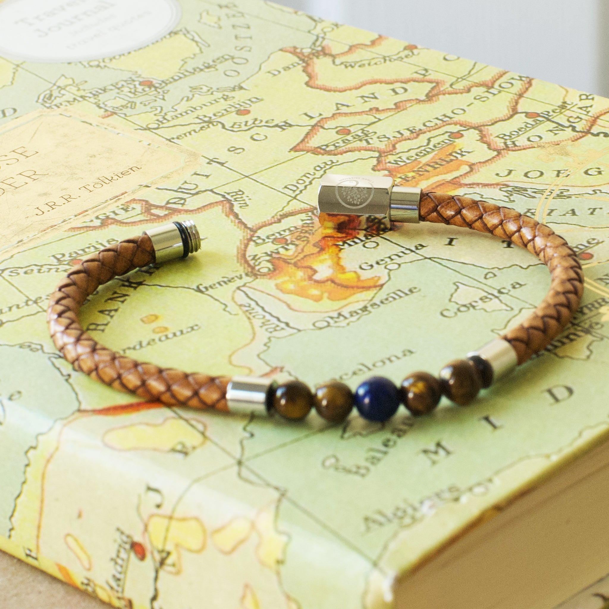 Light Brown Braided Leather Bracelet for Women - Boho Style Handmade Adjustable Wristband for Casual Wear, Gift Giving & Everyday Fashion Accessory