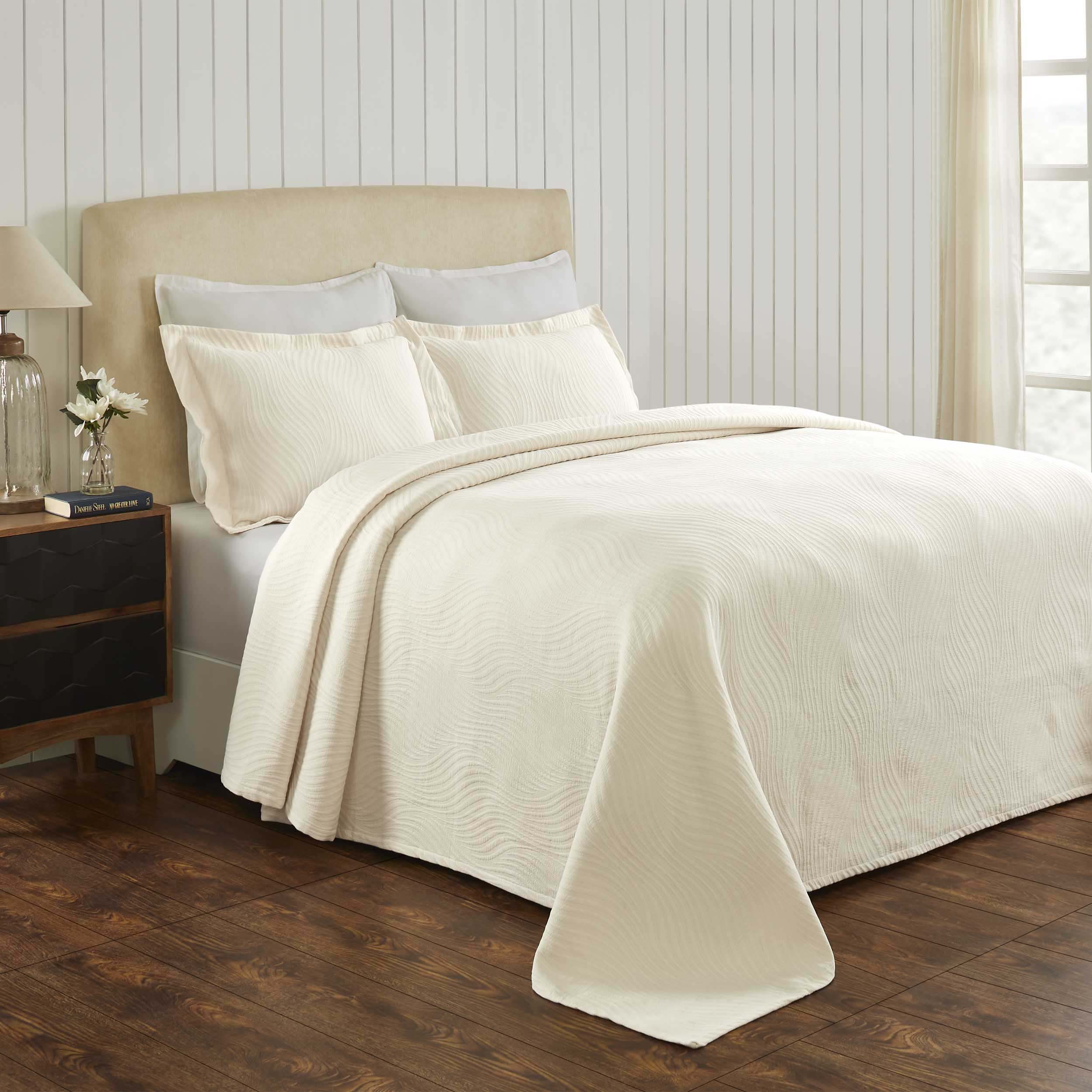 Luxury Cascade Cotton Jacquard Matelassé 3-Piece Bedspread Set - Queen Size Bedding with Elegant Textured Design for Master Bedroom & Guest Room Decor