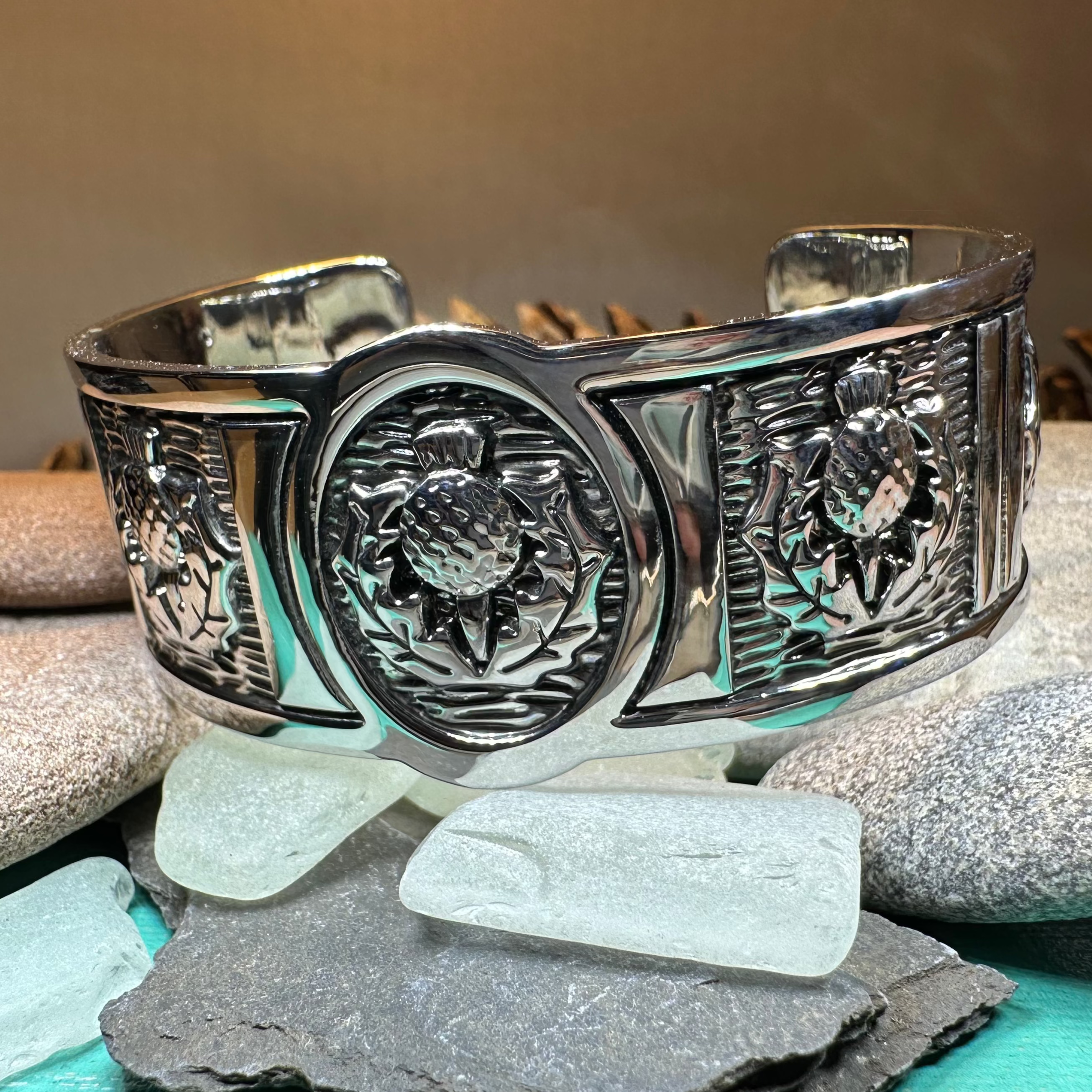 Highland Spring Thistle Bracelet - Scottish Thistle Flower Jewelry for Women, Adjustable Bangle with Celtic Charm, Perfect for St. Patrick's Day & Scottish Heritage Events