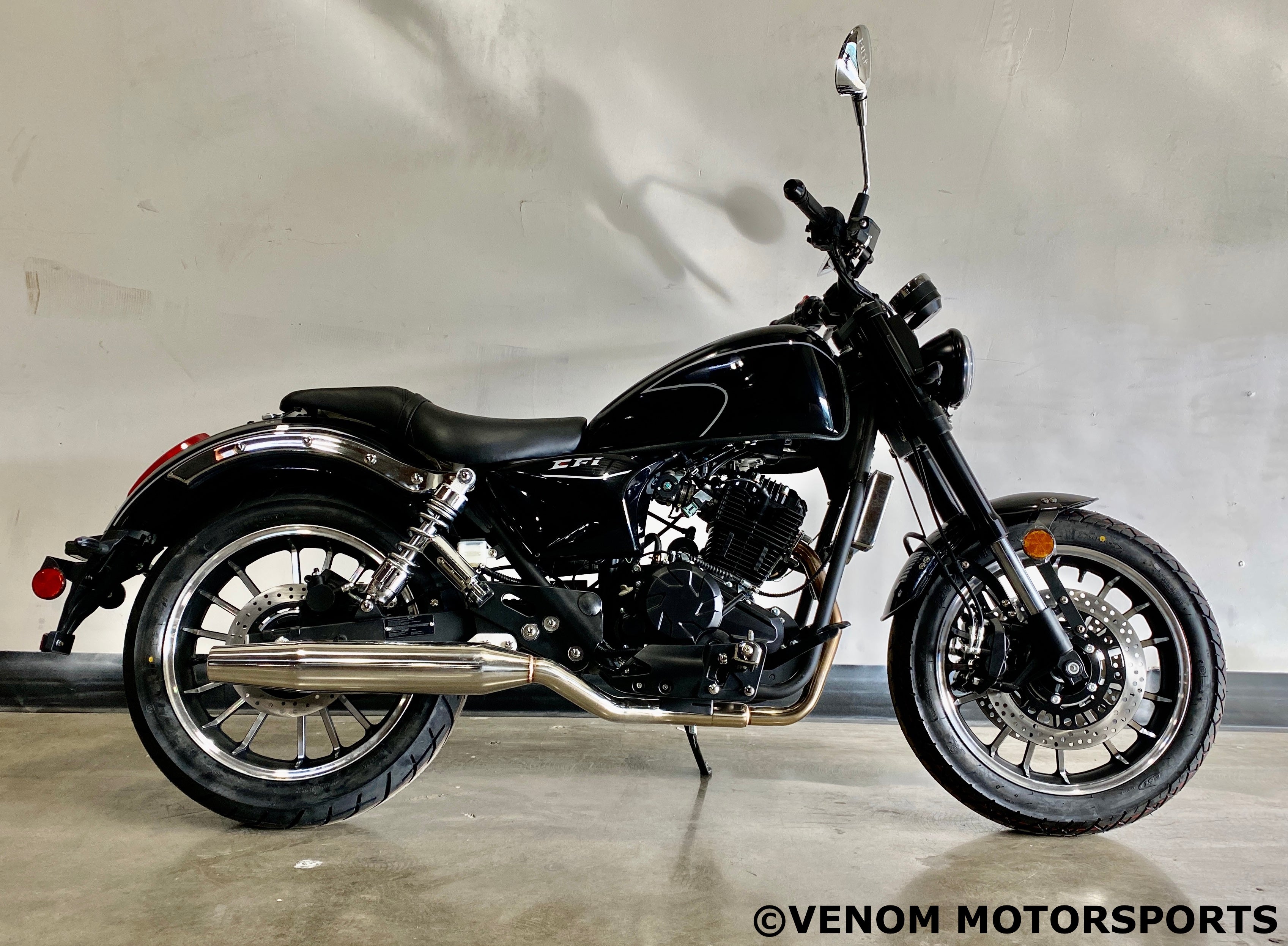 Venom Cruiser 250cc Chopper Motorcycle - Fuel Injected Engine, 6-Speed Transmission for Urban Commuting & Highway Cruising