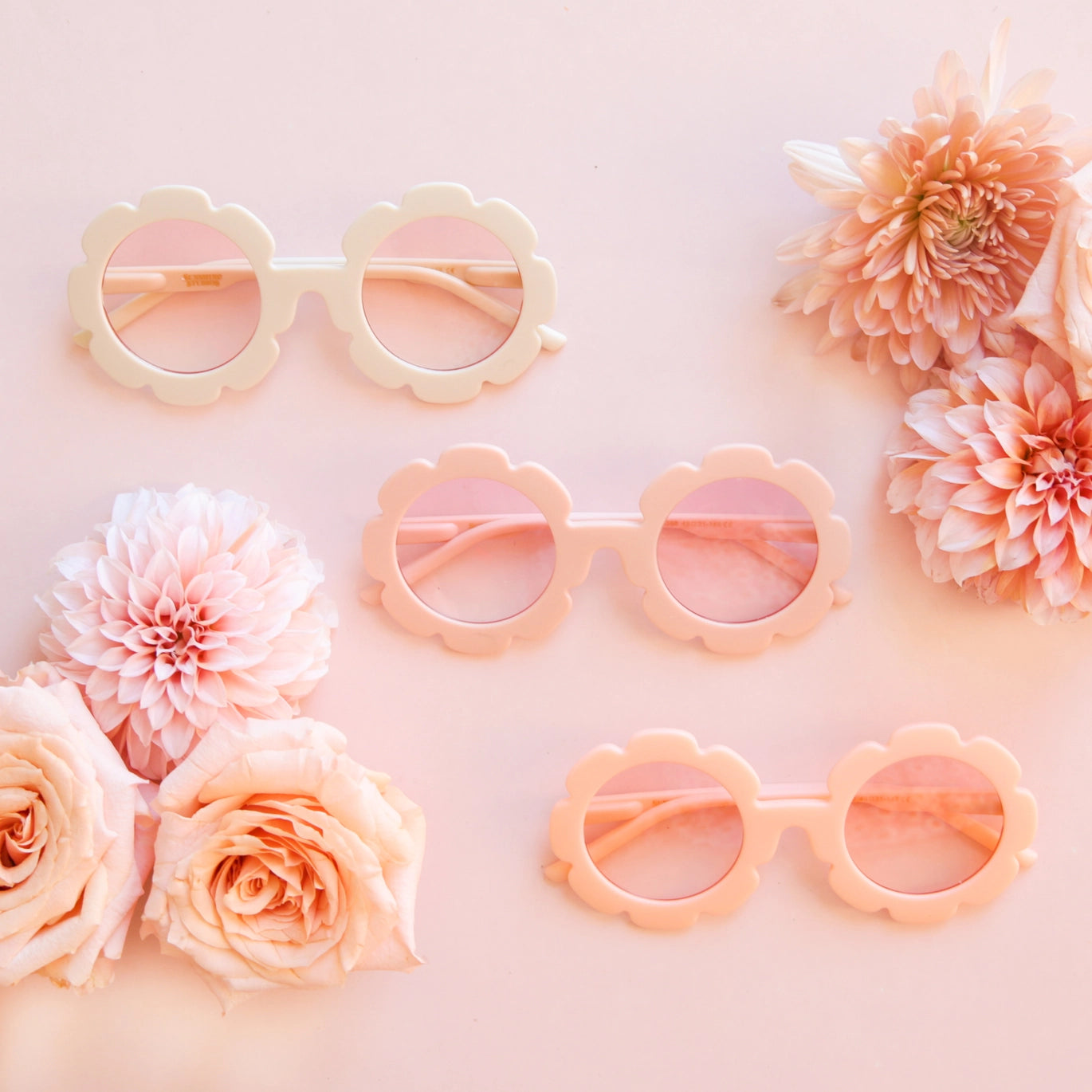Stylish Pink Flower Sunglasses for Women - UV Protection & Fashionable Shades for Beach, Driving & Outdoor Activities