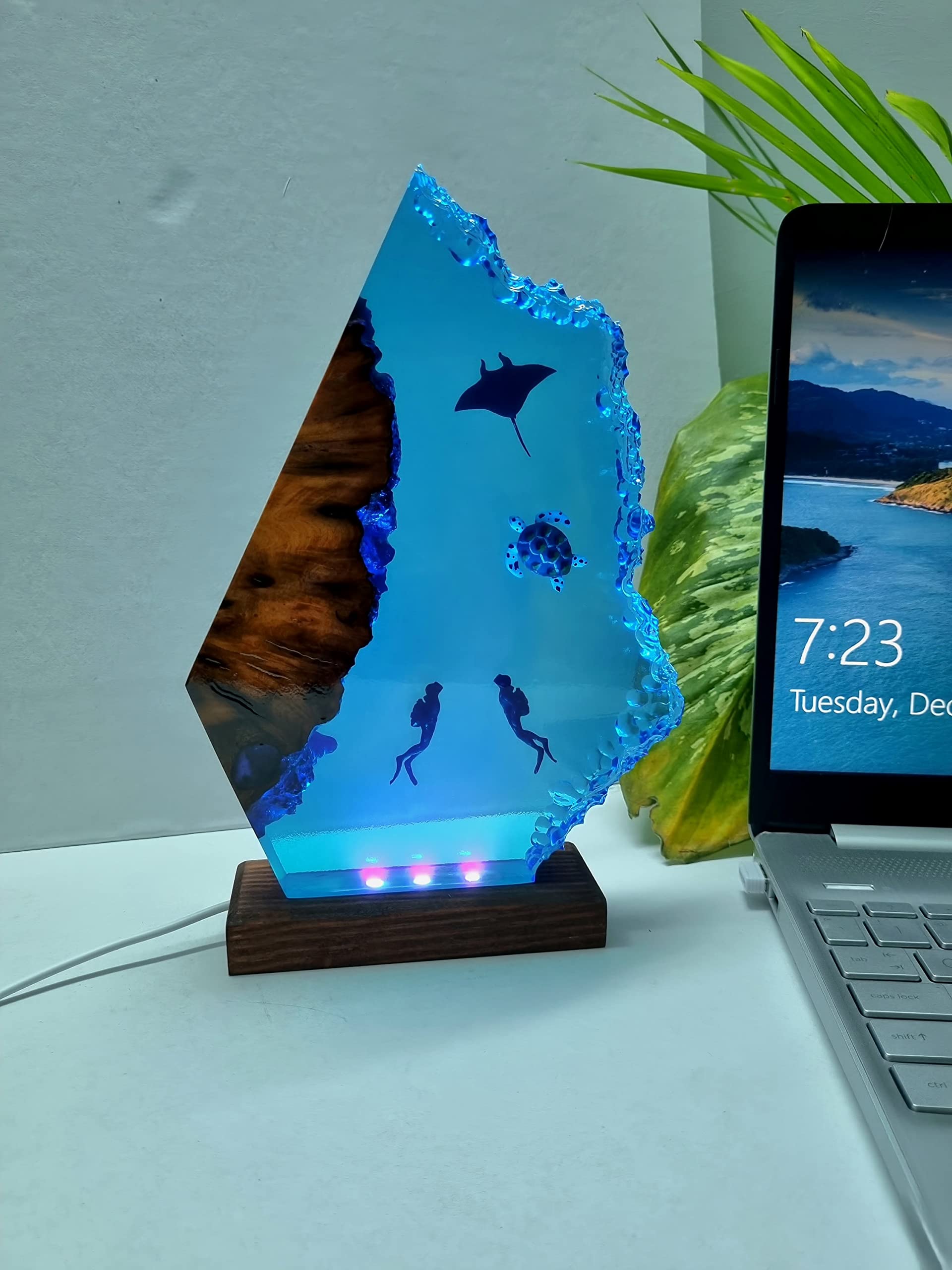 **Waterproof Ocean Diving Light for Deep Sea Exploration – 5x8 Inch LED Sea Turtle Diving Light – Perfect for Scuba Diving, Night Snorkeling & Unique Housewarming Gifts**