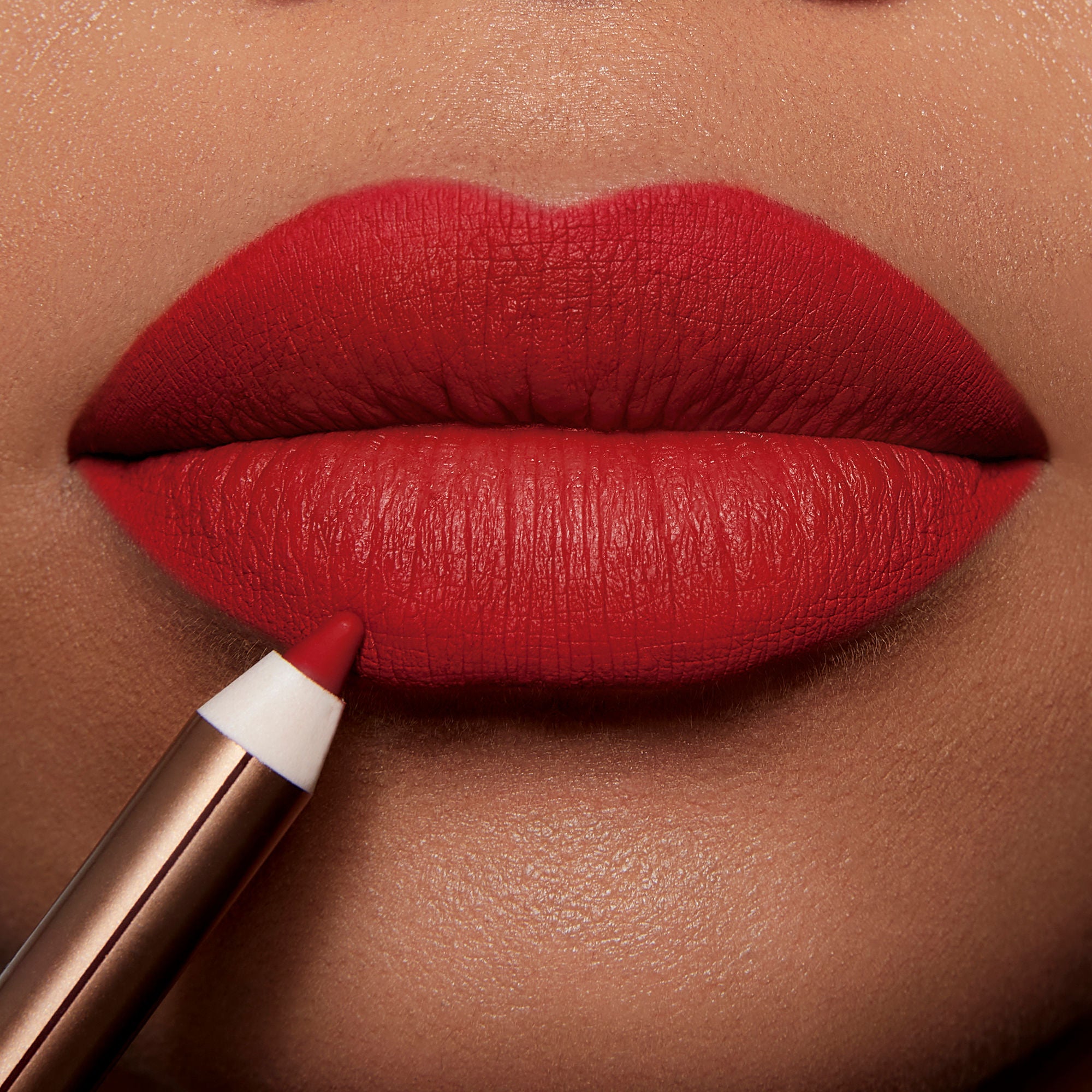 Charlotte Tilbury Lip Cheat Lip Liner - Long-Lasting, Waterproof Lip Pencil for Precise Definition & Fuller Lips | Perfect for Everyday Wear, Date Night & Special Occasions