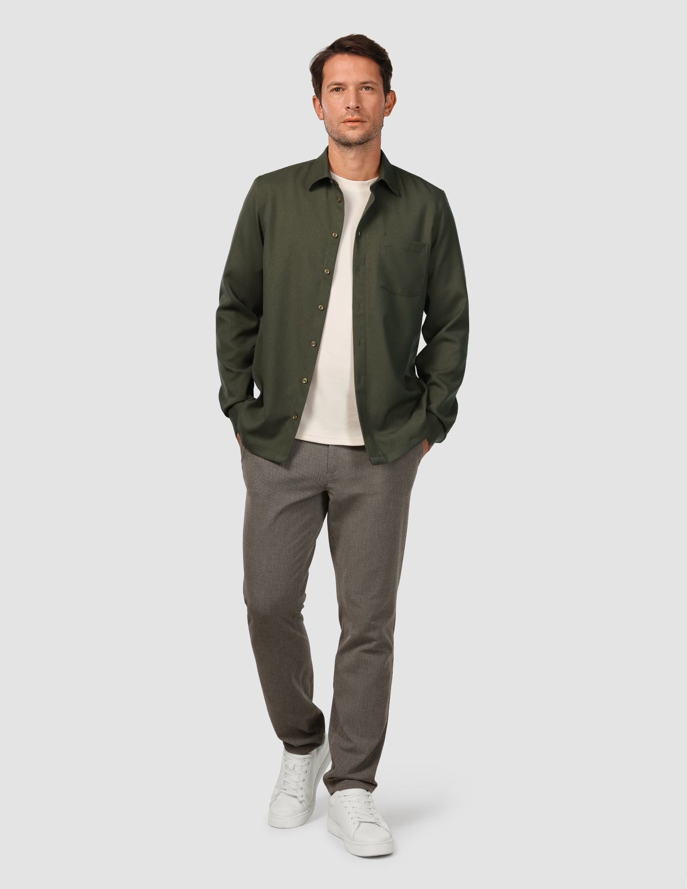 Effortless Shirt in Clover Green - Stylish Casual Wear for Everyday Comfort | Perfect for Office, Outings & Relaxation