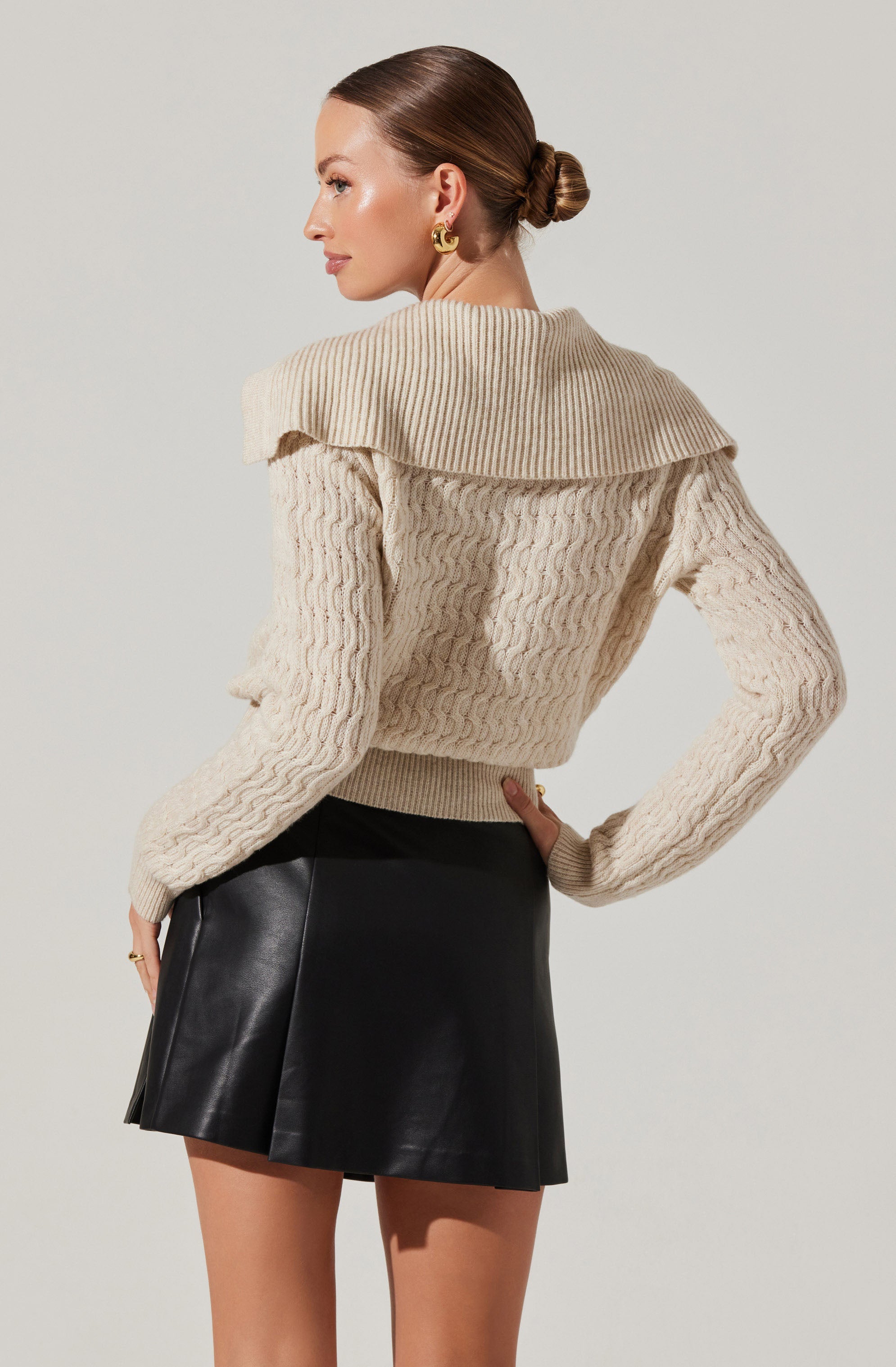 Xanthe Oversized Collar Sweater Women's Knit Pullover - Cozy Winter Fashion for Casual Outings & Office Wear